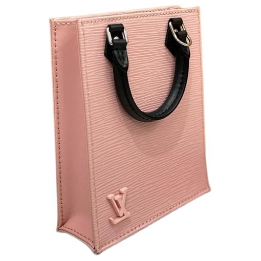 Plat leather handbag