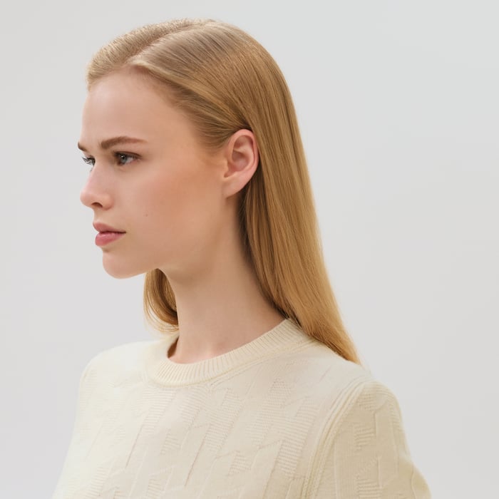 Blanc Naturel "H" Long-sleeve Sweater