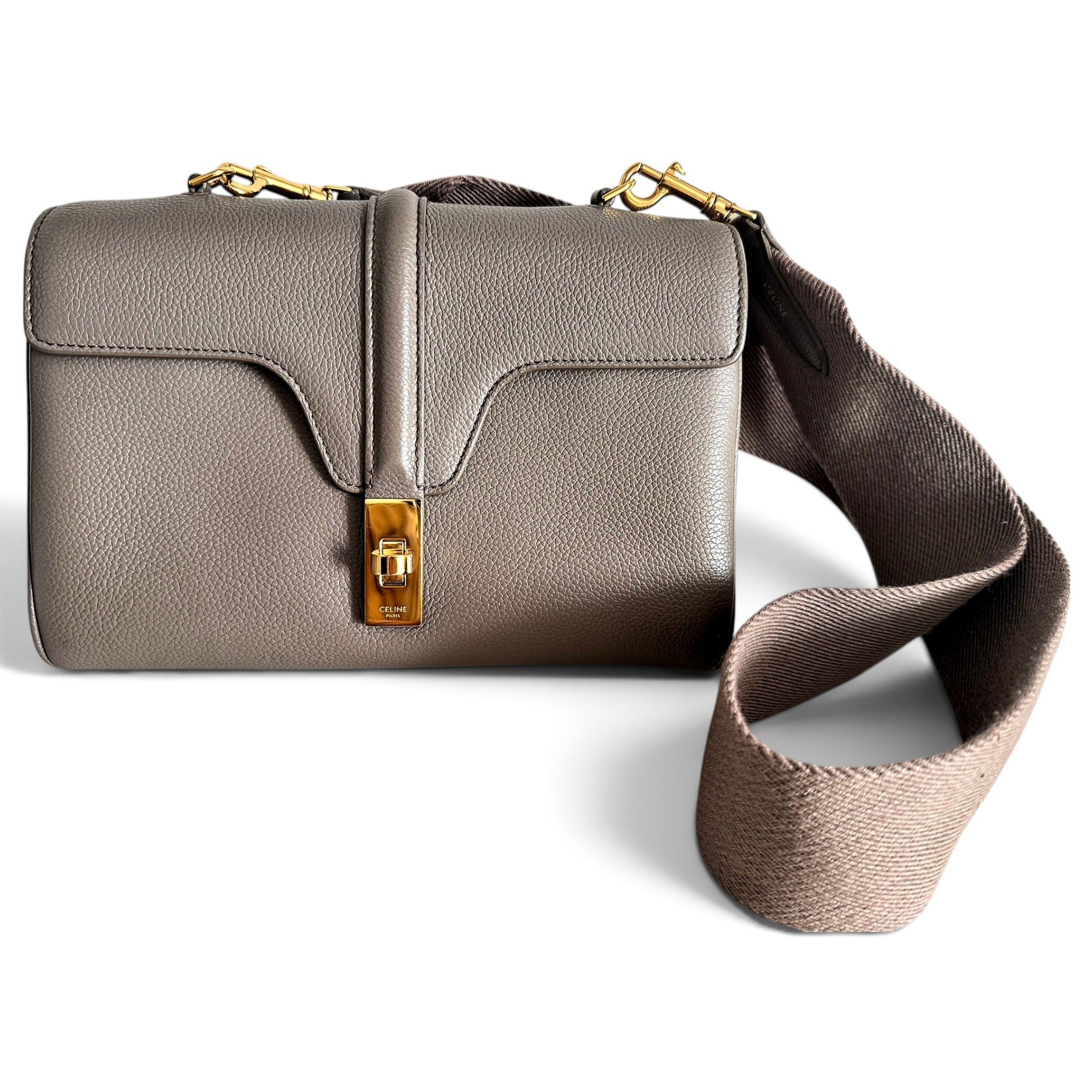 Sac 16 leather handbag