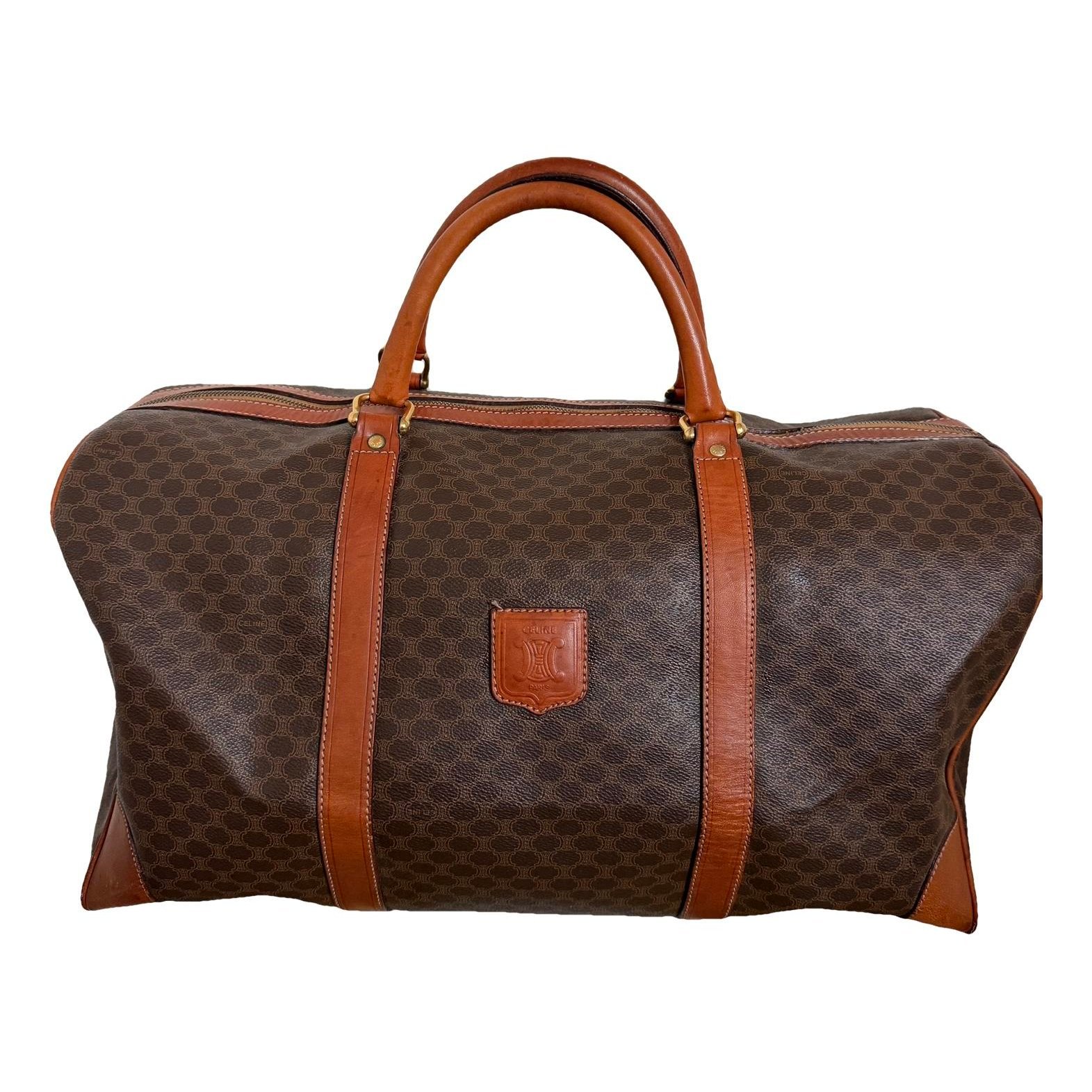 Leather travel bag