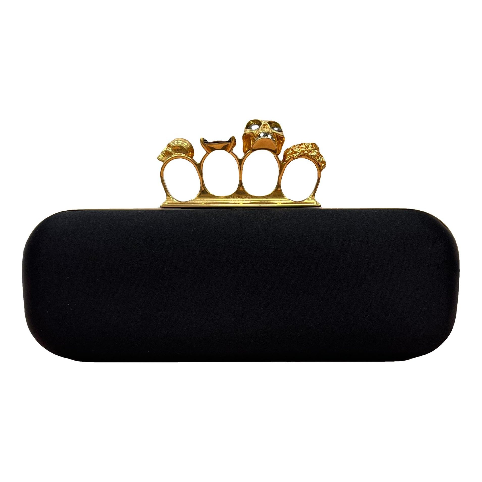 Knuckle cloth handbag