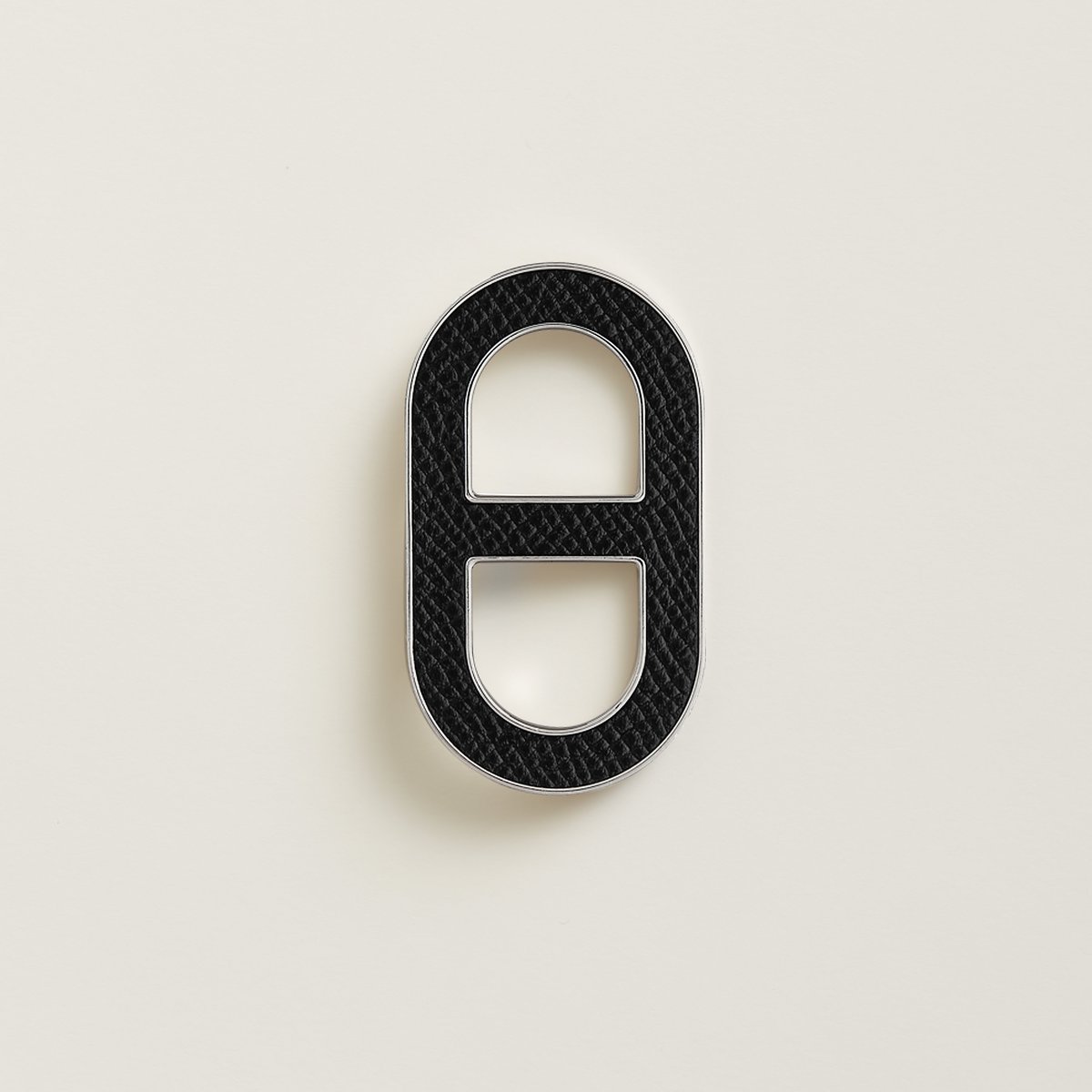 Hermès ブローチ 《シェーヌ・ダンクル》 黒 | BagUSeek