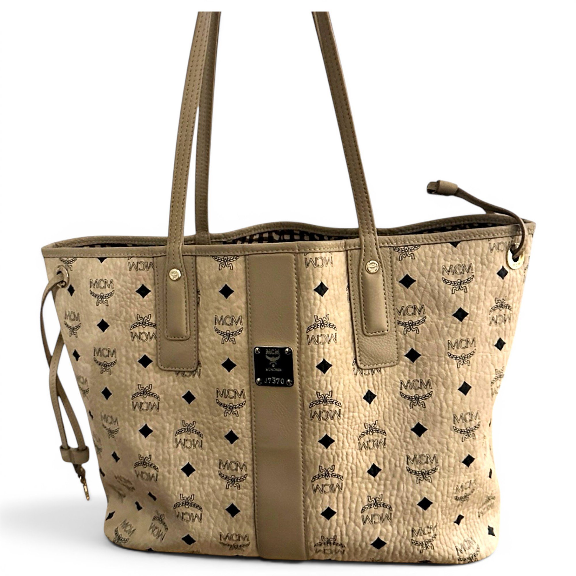 Leather tote