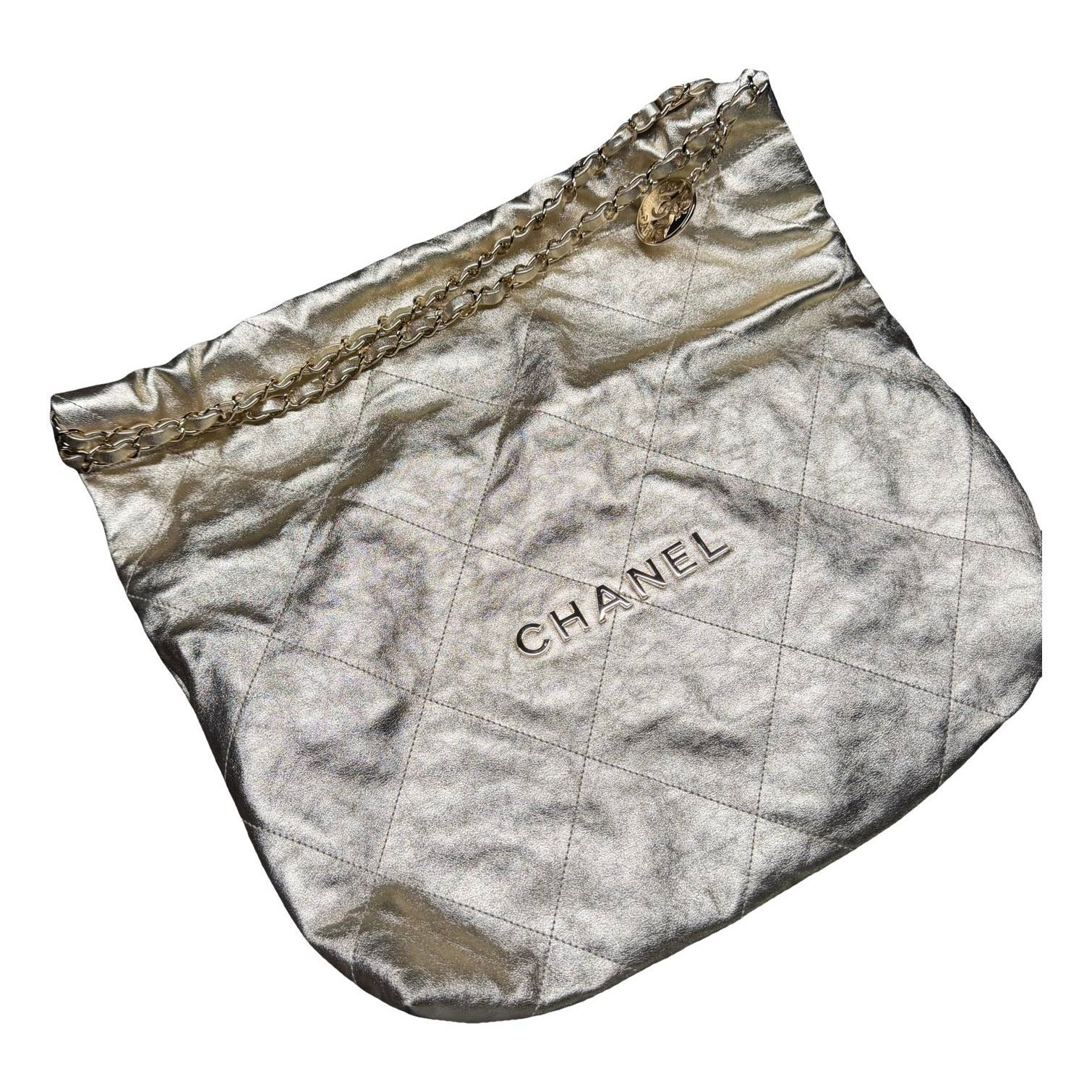 Chanel 22 leather handbag