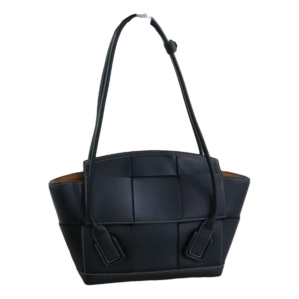 Arco leather handbag