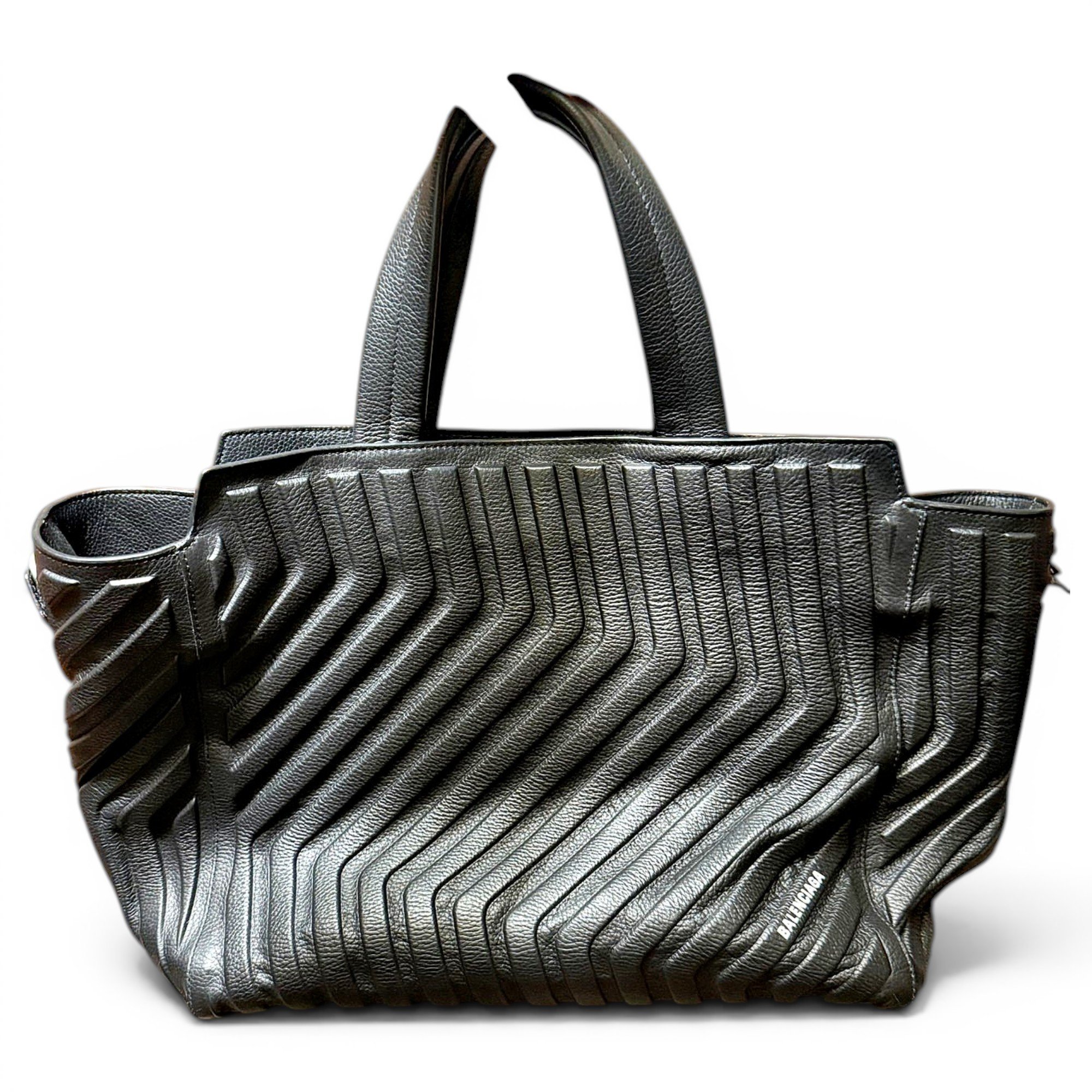 Leather tote