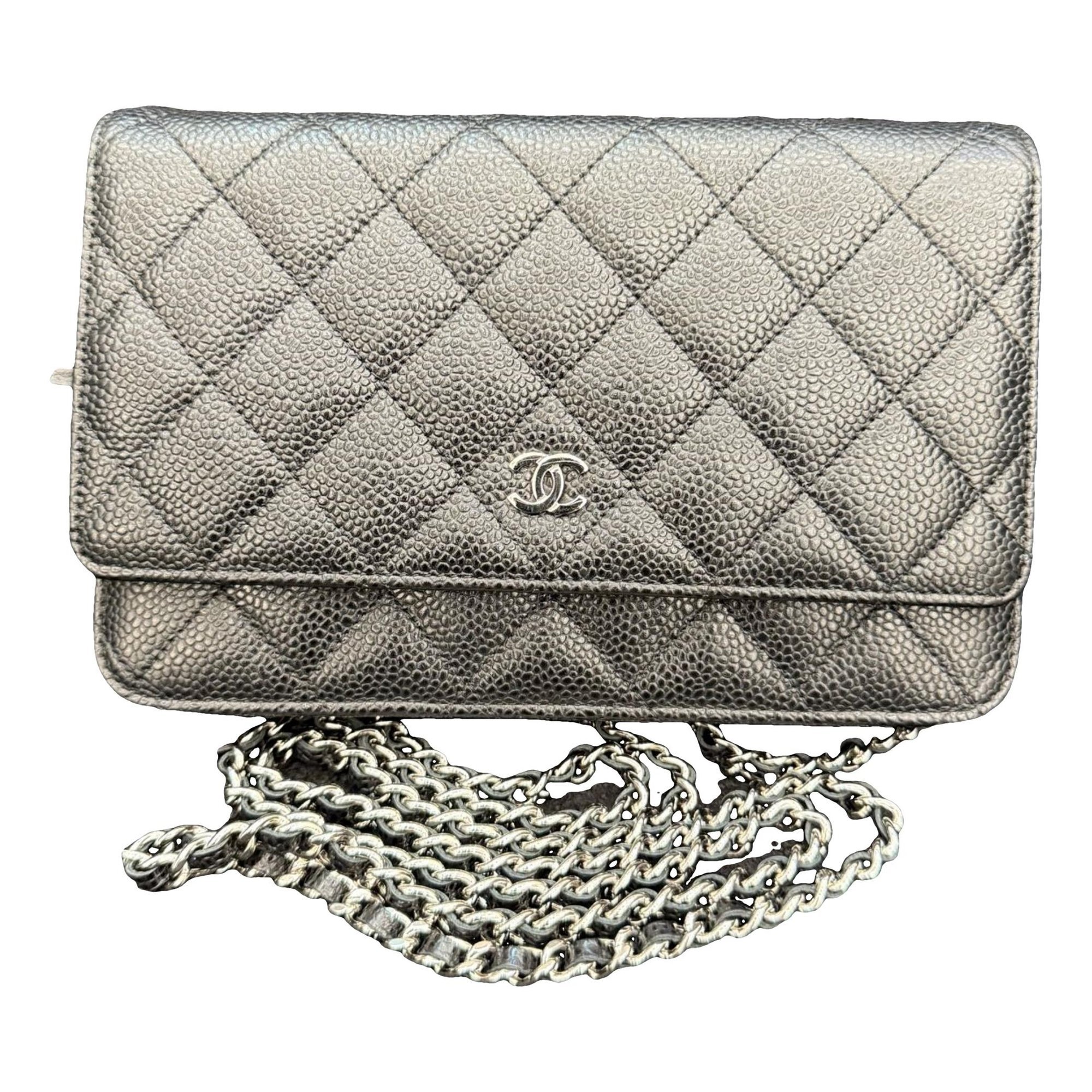 Wallet On Chain Timeless/Classique leather crossbody bag