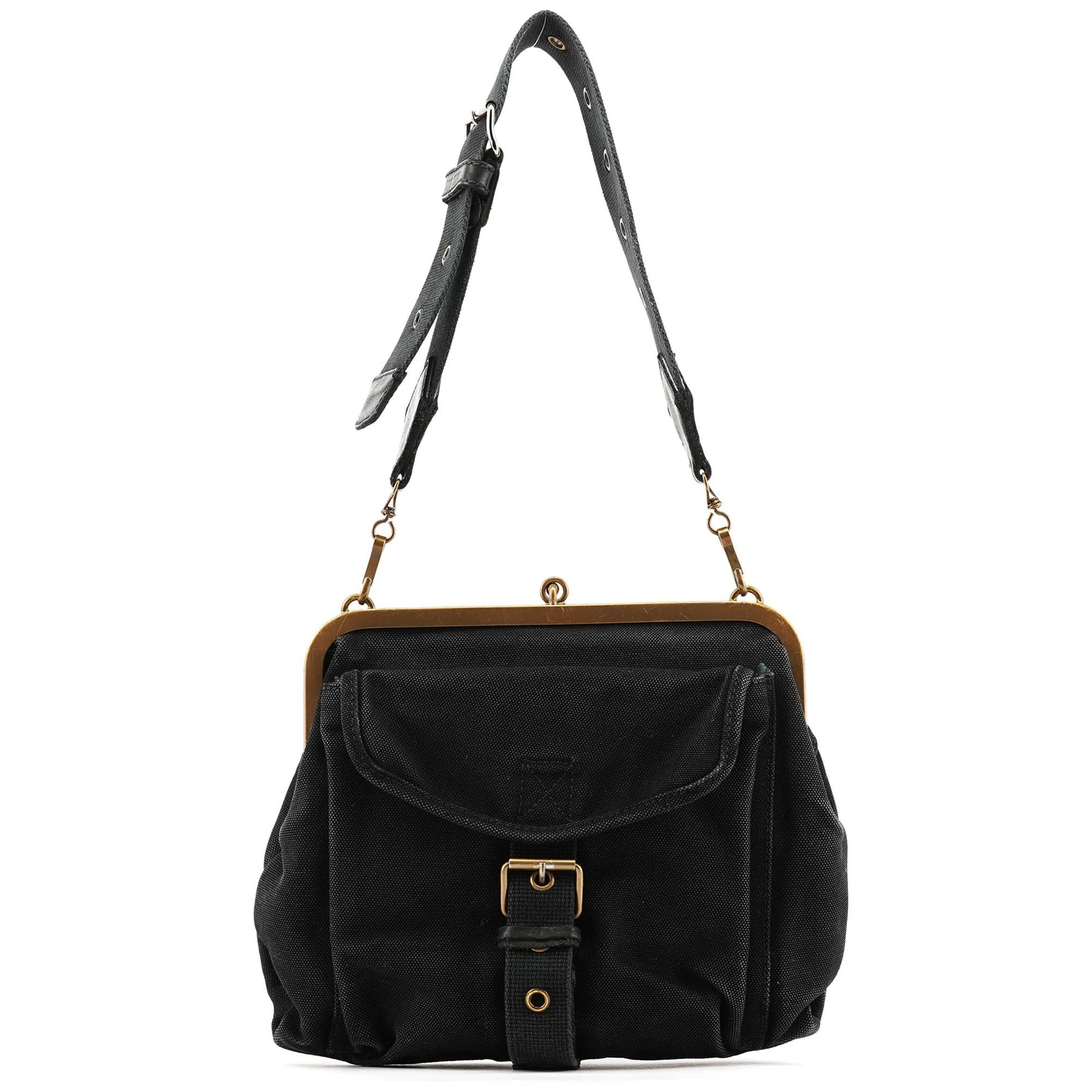Pocket leather handbag