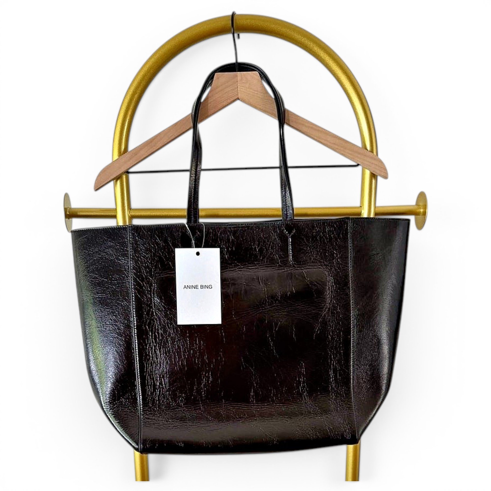 Leather tote