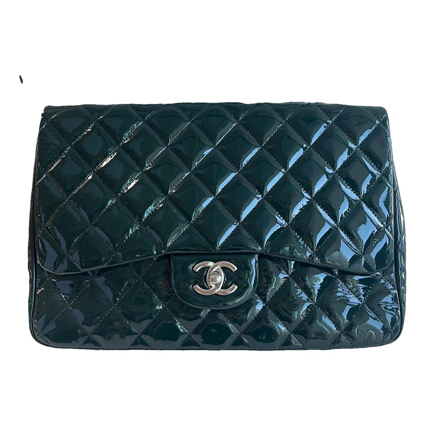 Timeless/Classique patent leather crossbody bag