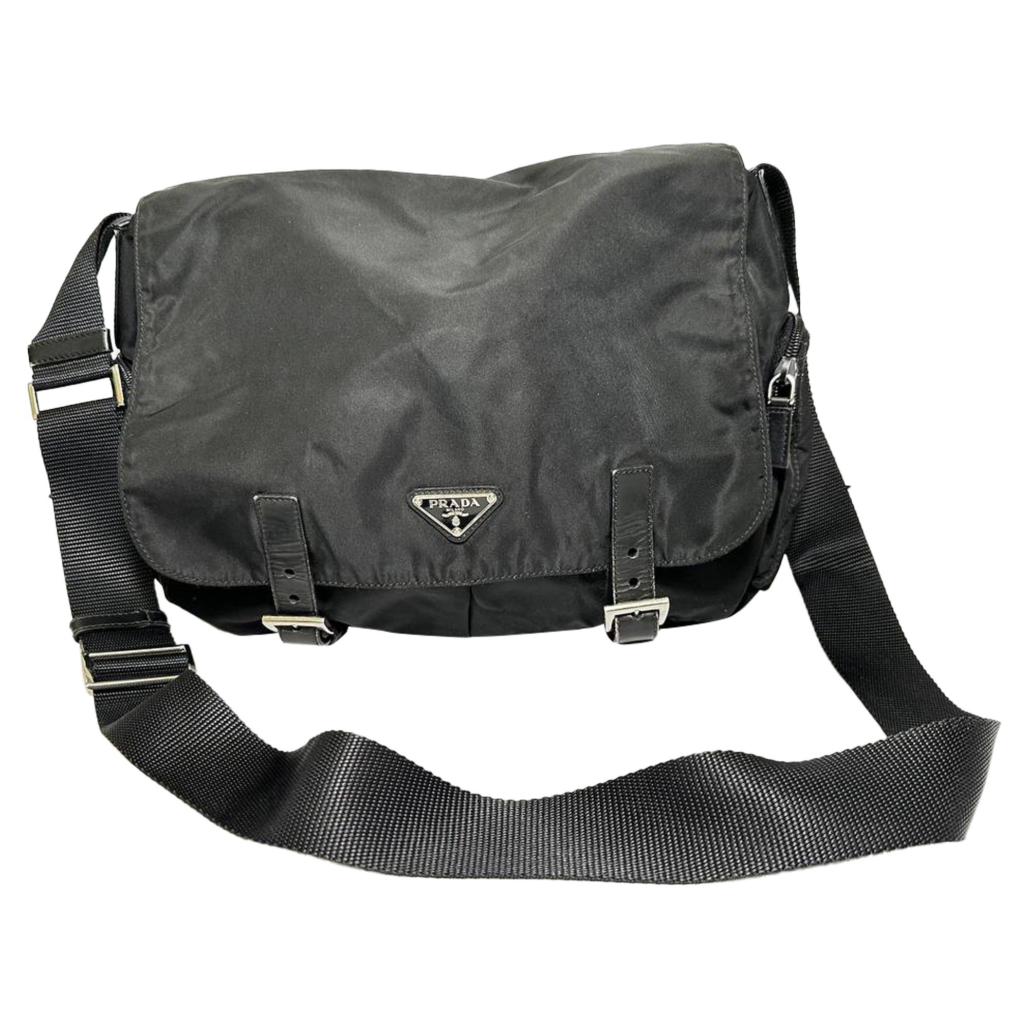 Cloth satchel