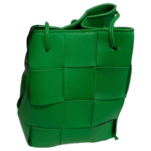Cassette Bucket leather bag
