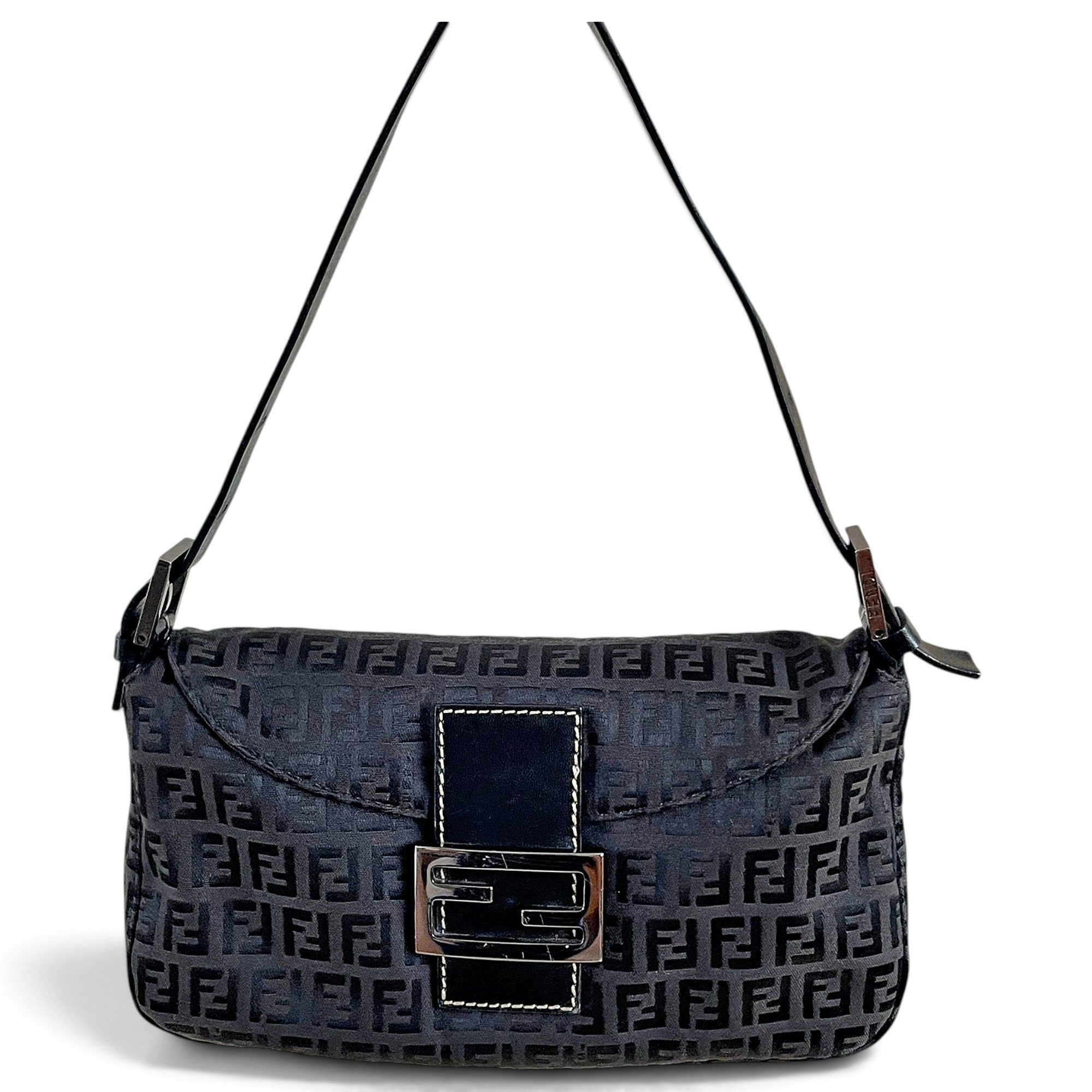 Baguette cloth handbag