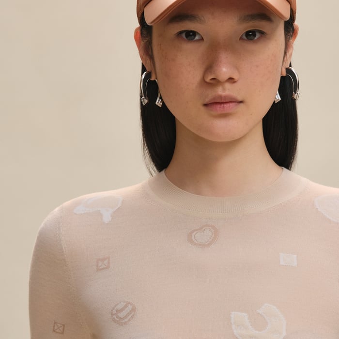 Blanc Cygne "Candy Libris" Light Long-sleeve Sweater
