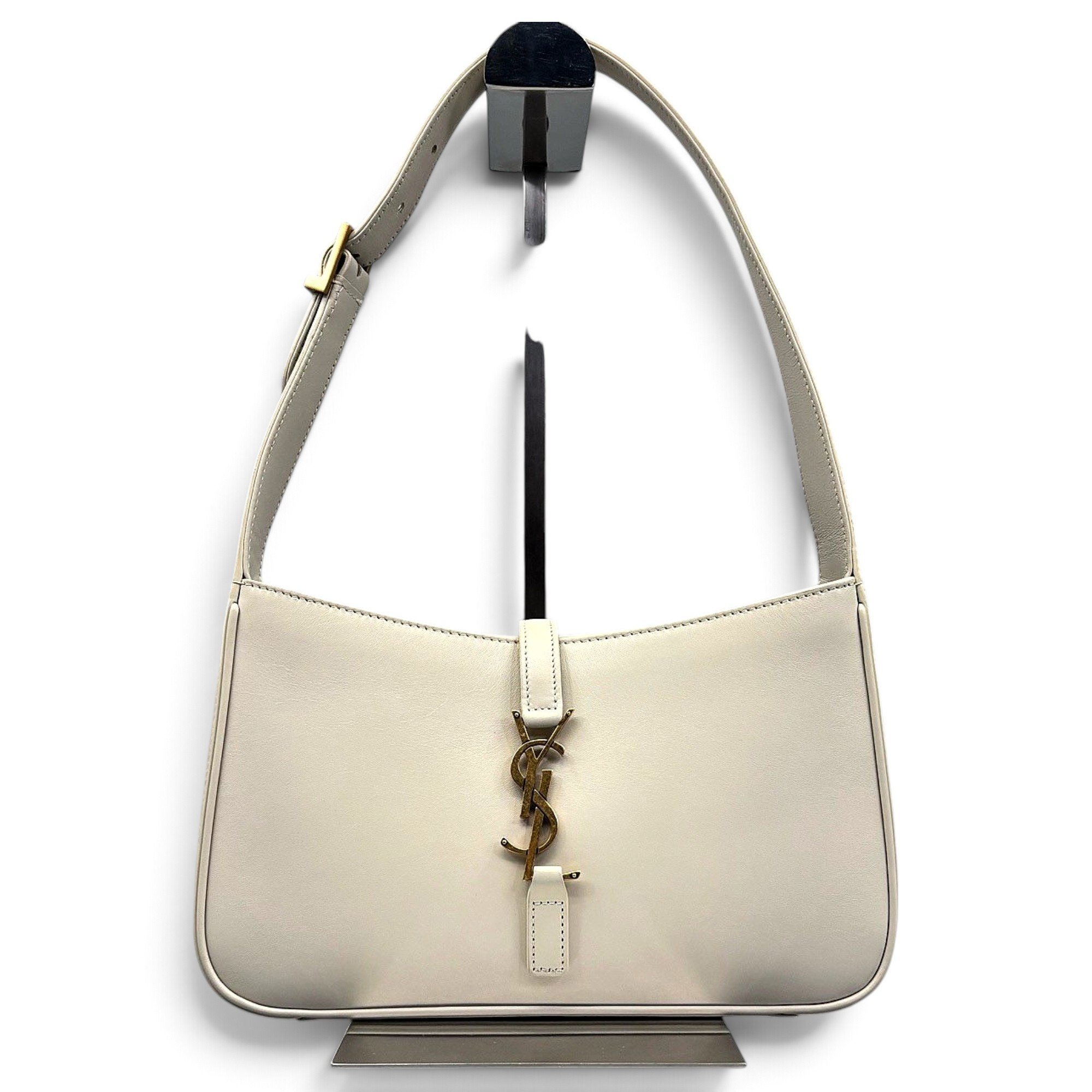Le 5 à 7 leather handbag
