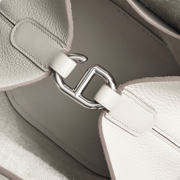 Gris Pâle Hermès In-the-loop 18 Bag