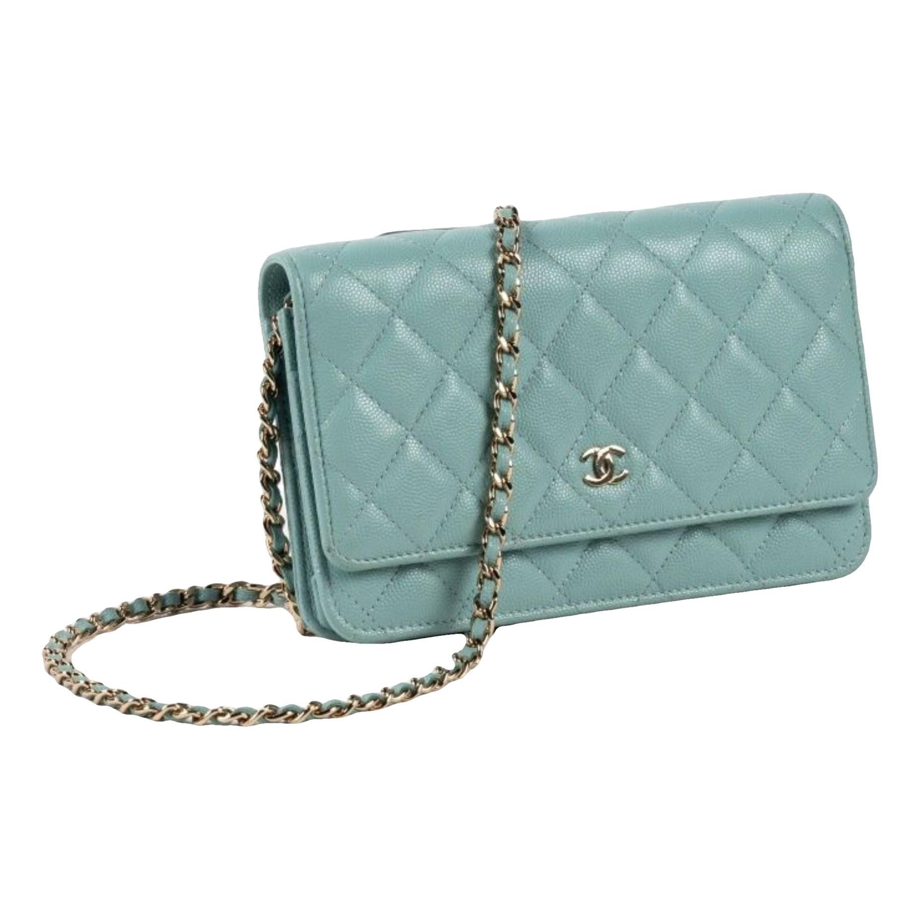 Wallet On Chain Timeless/Classique leather crossbody bag