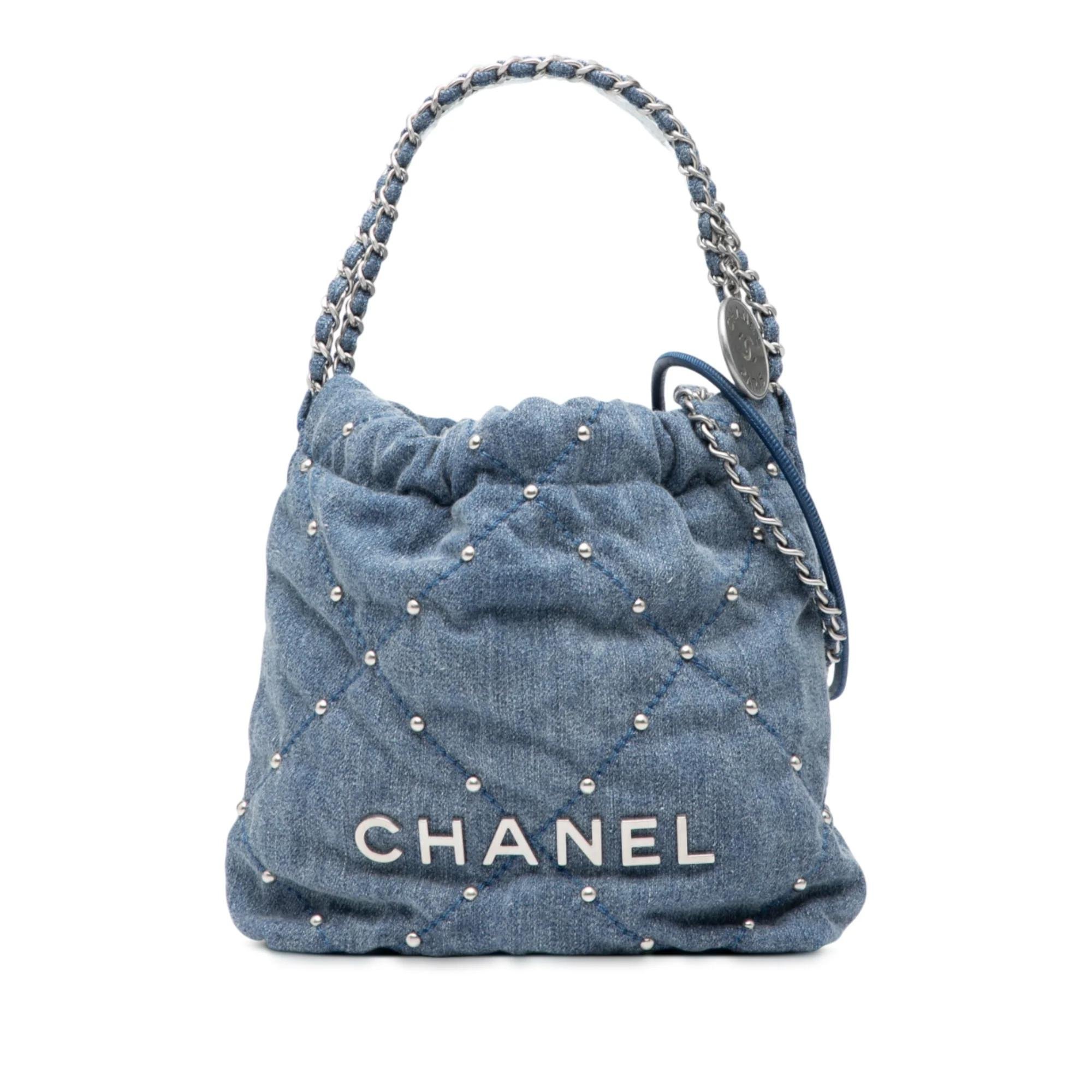 Chanel 22 leather handbag