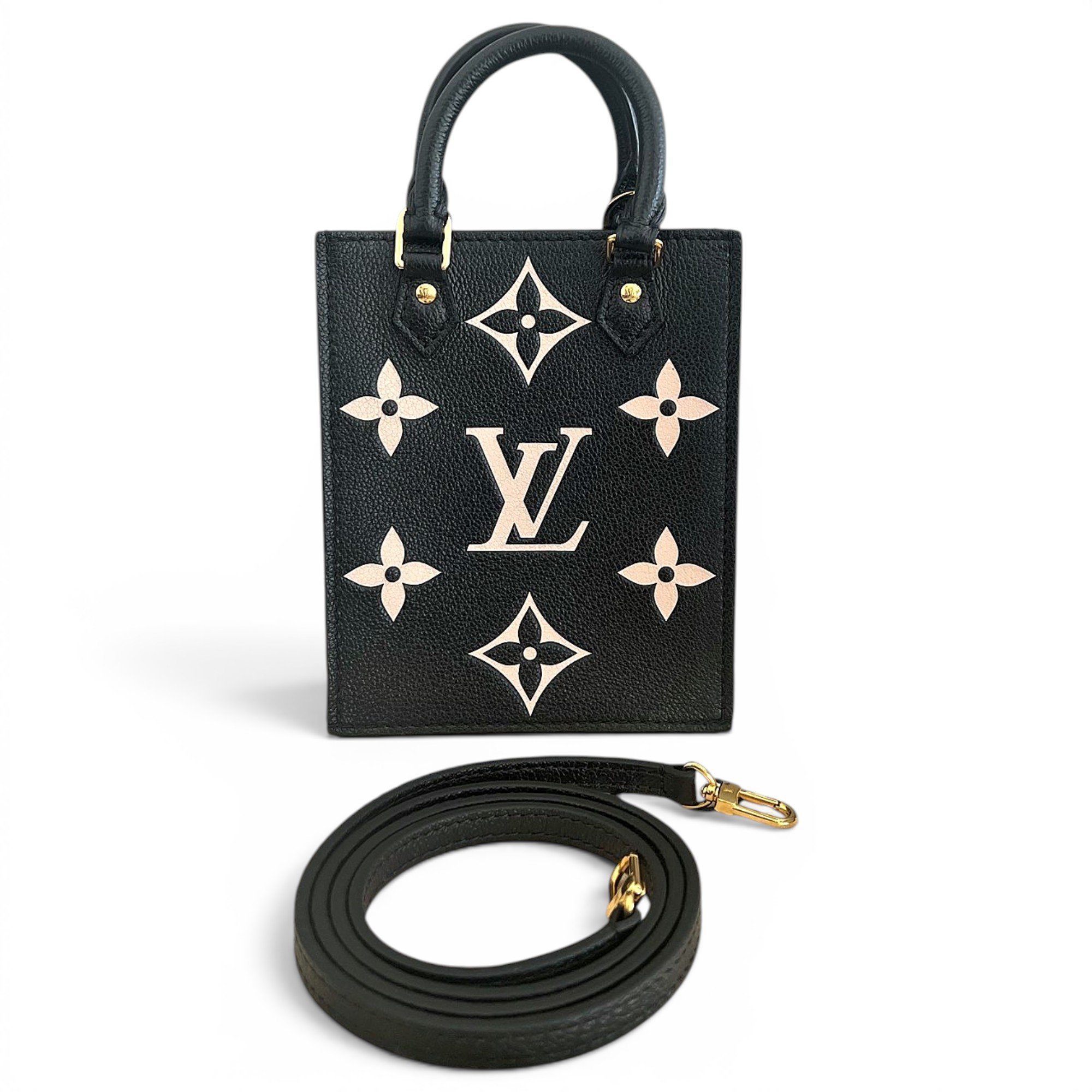 Plat leather tote