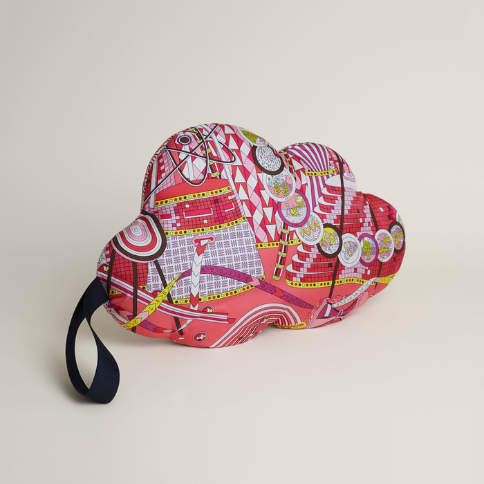 Random Cloud Cushion
