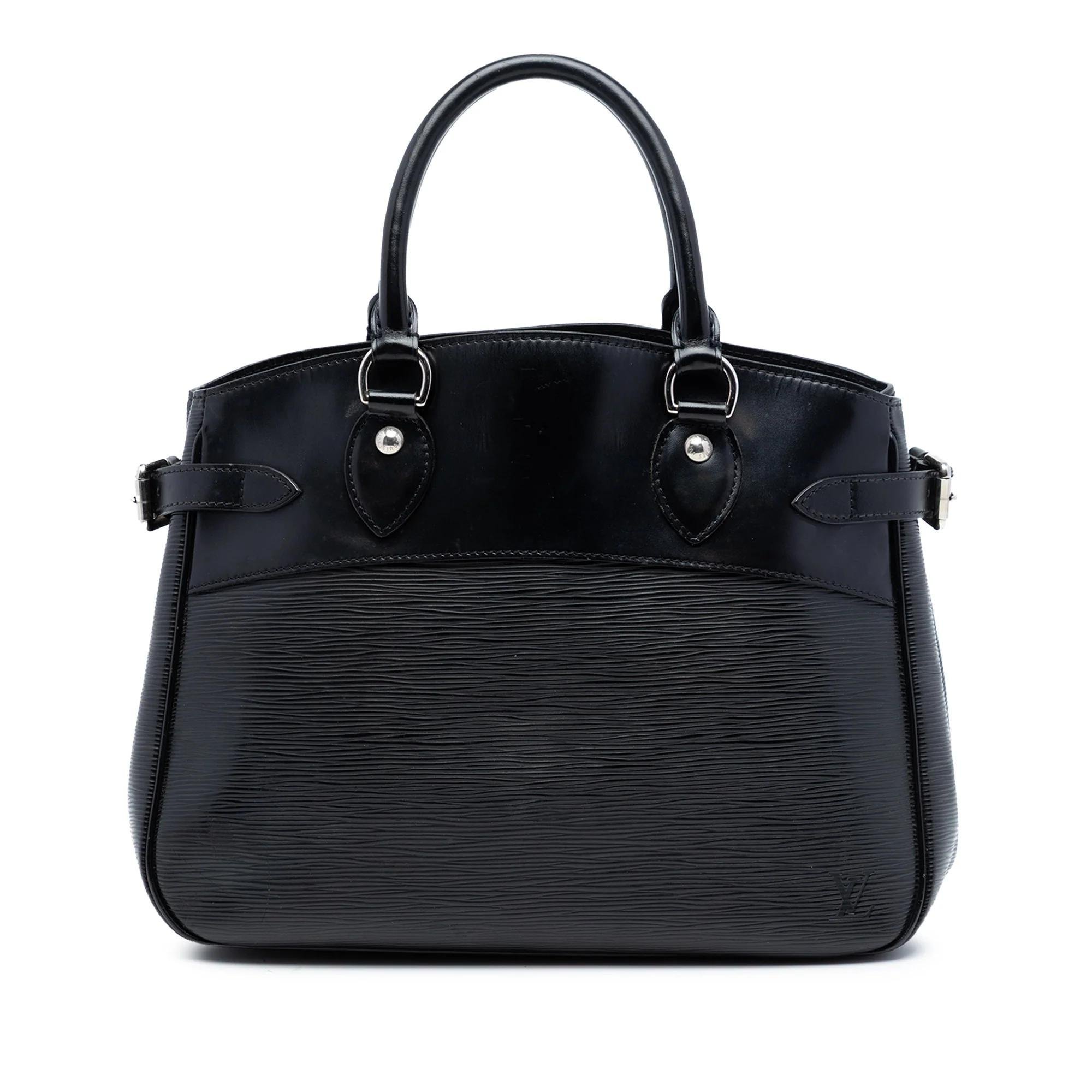 Passy leather handbag