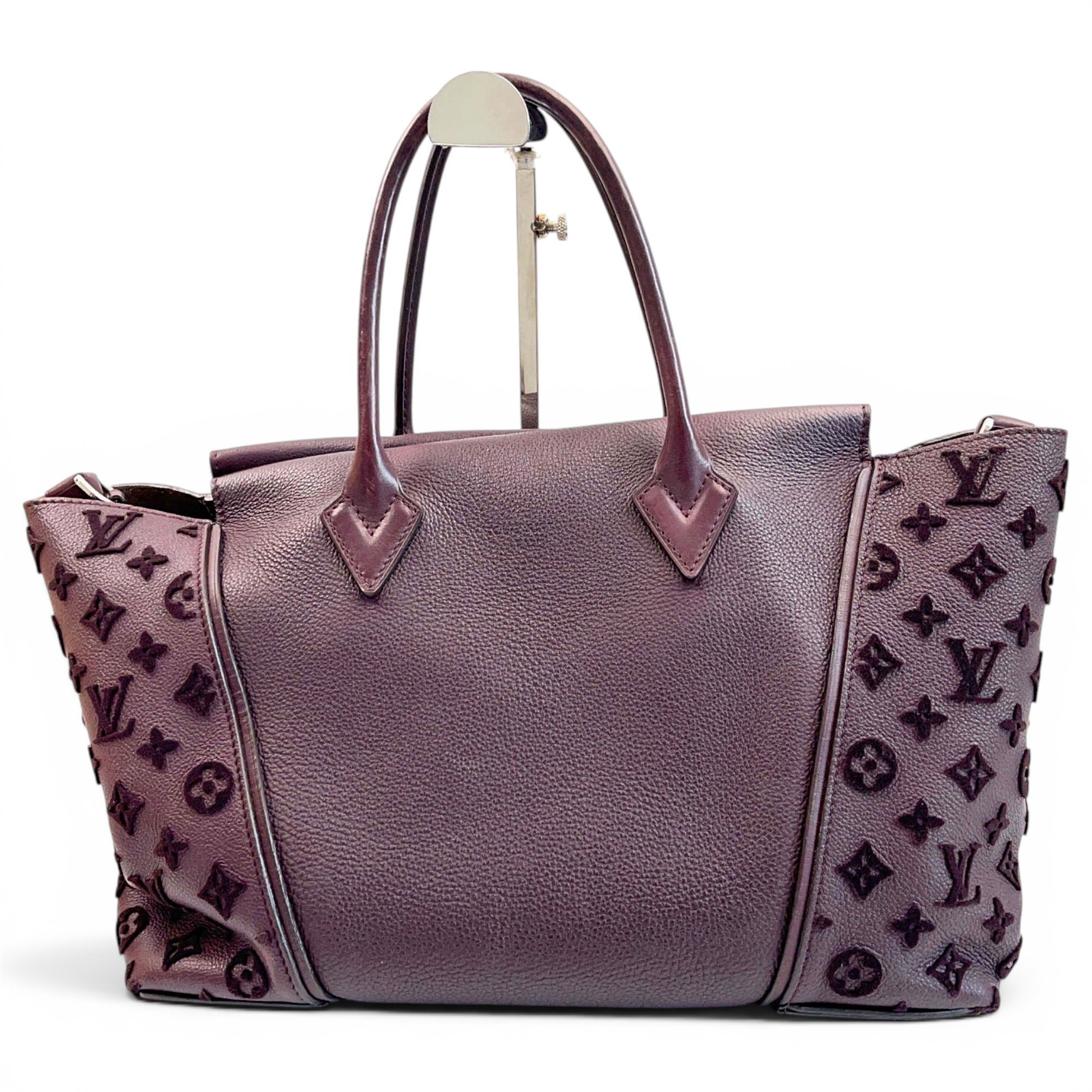 Louis Vuitton Leather tote