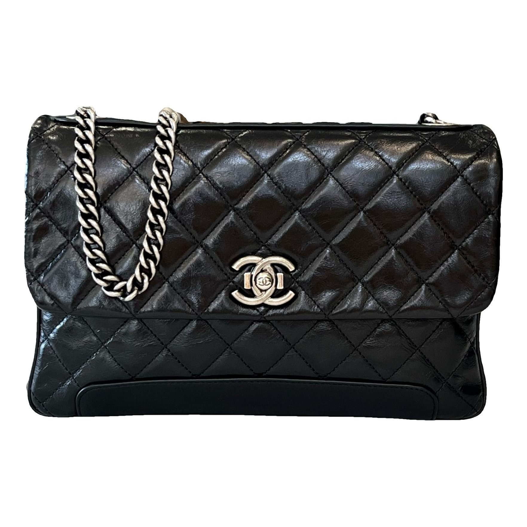 Timeless/Classique leather crossbody bag