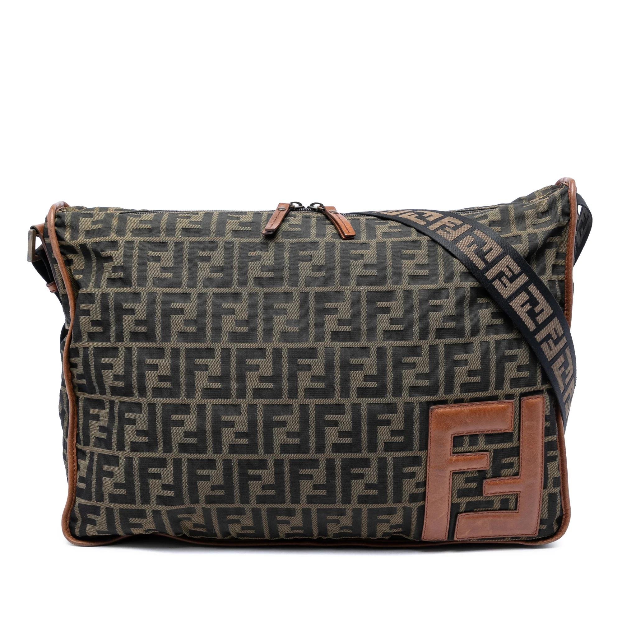 Pocket leather handbag
