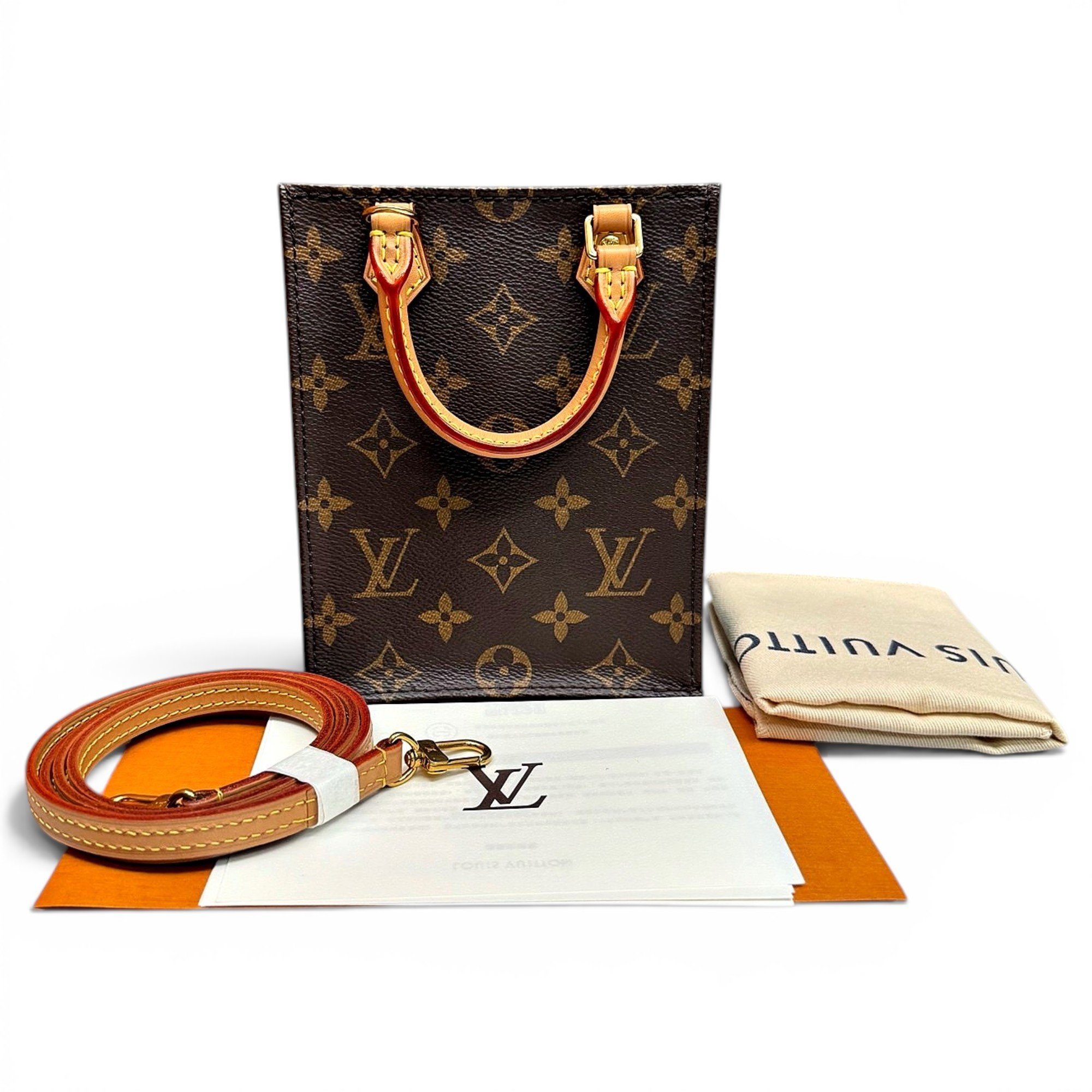Plat leather handbag