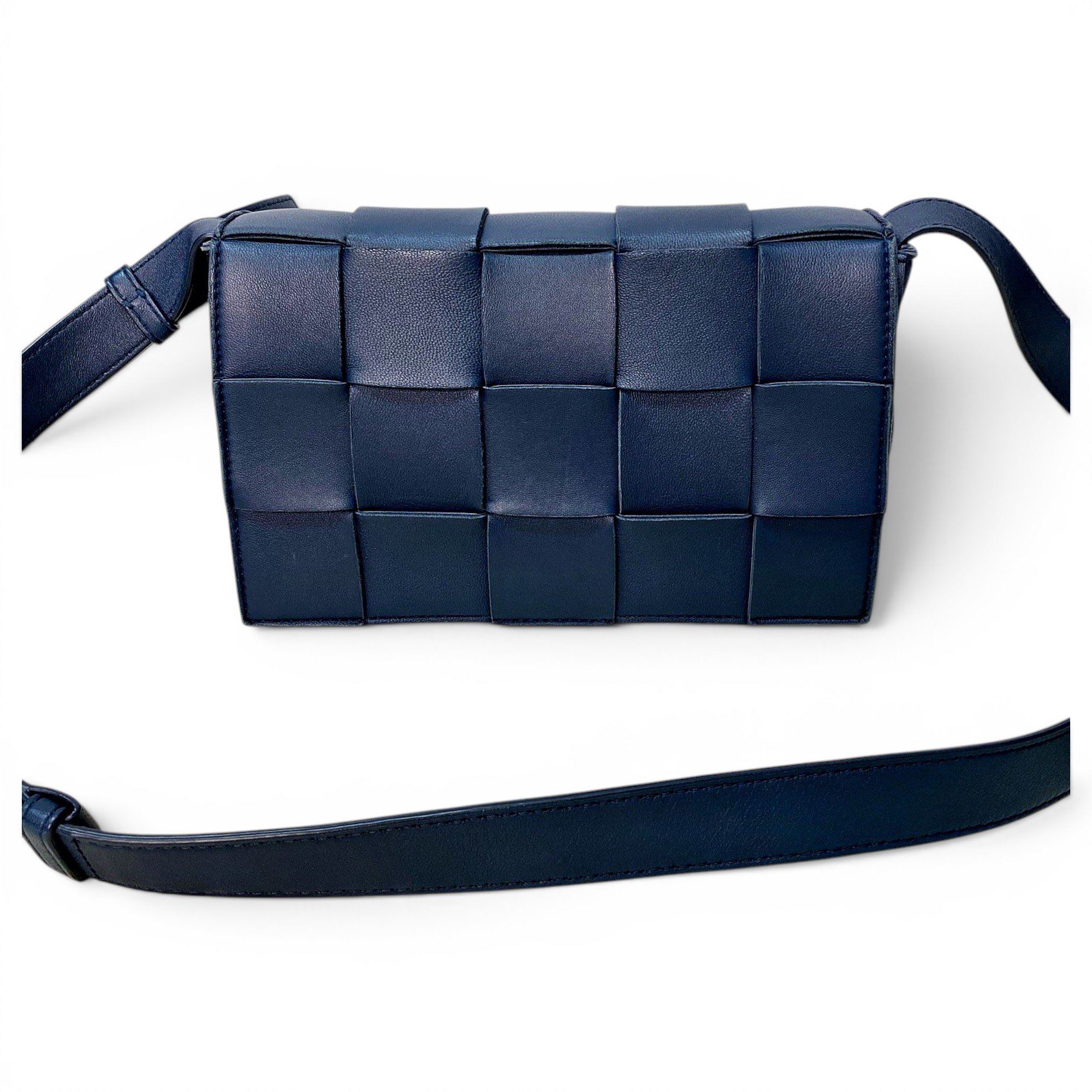 Cassette leather handbag