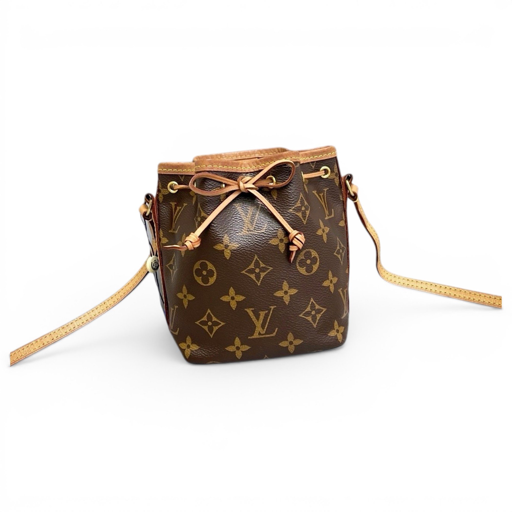 Nano Noé leather handbag
