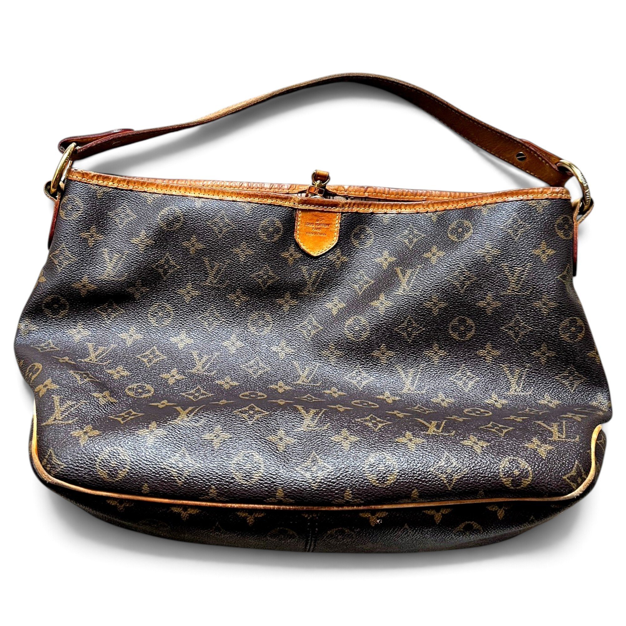 Delightful leather handbag