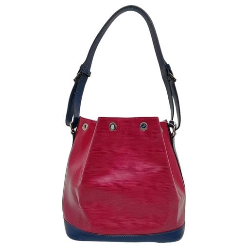 Nano Noé leather handbag