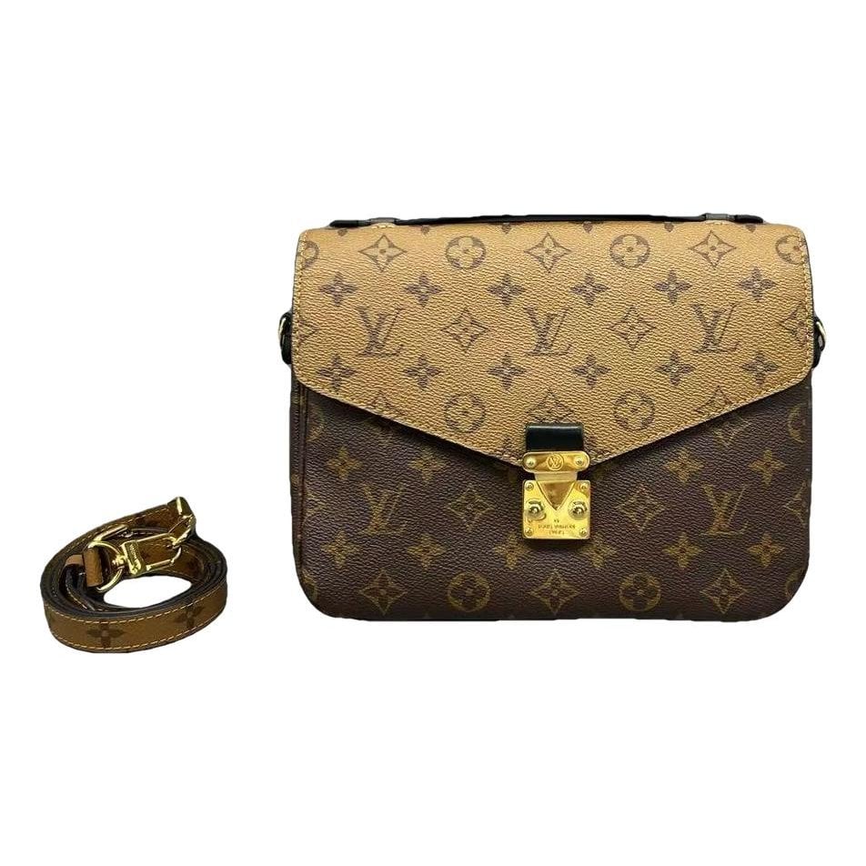 Metis leather handbag