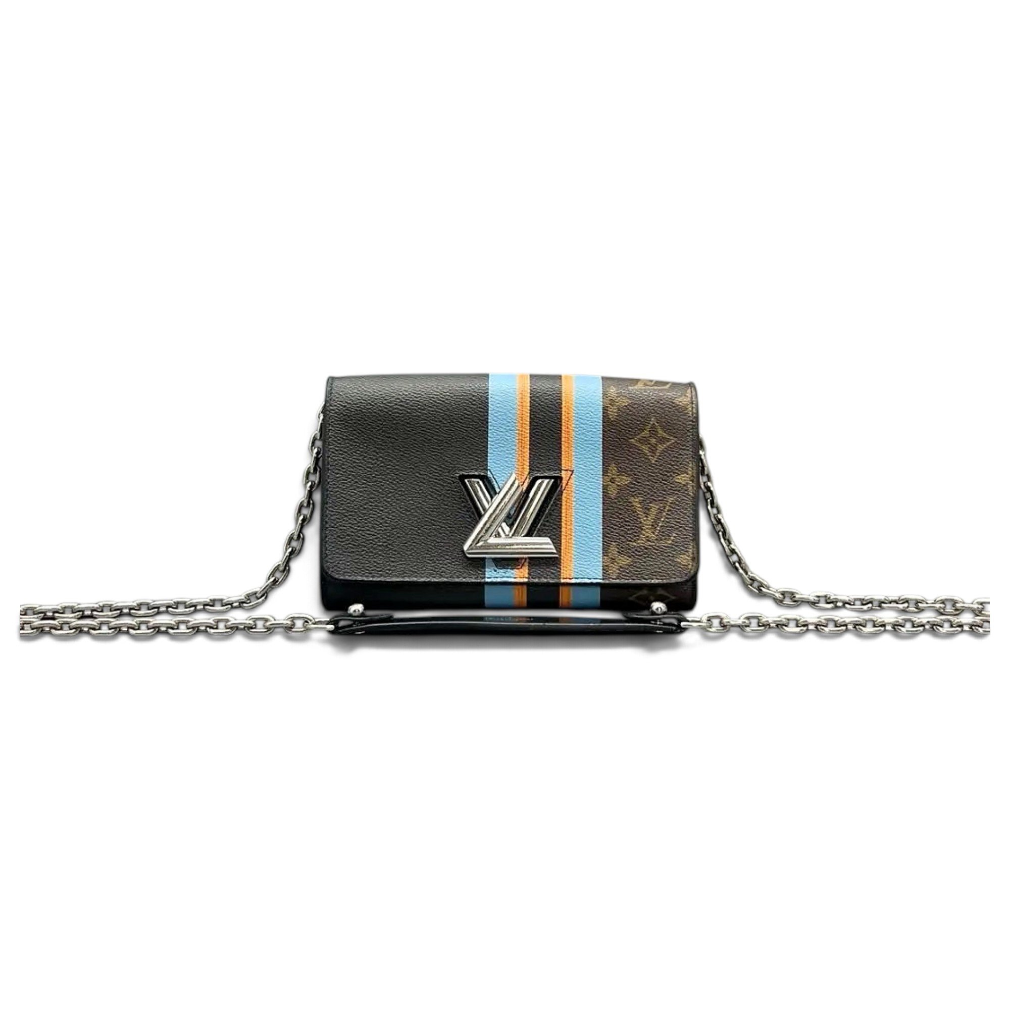 Twist vinyl crossbody bag