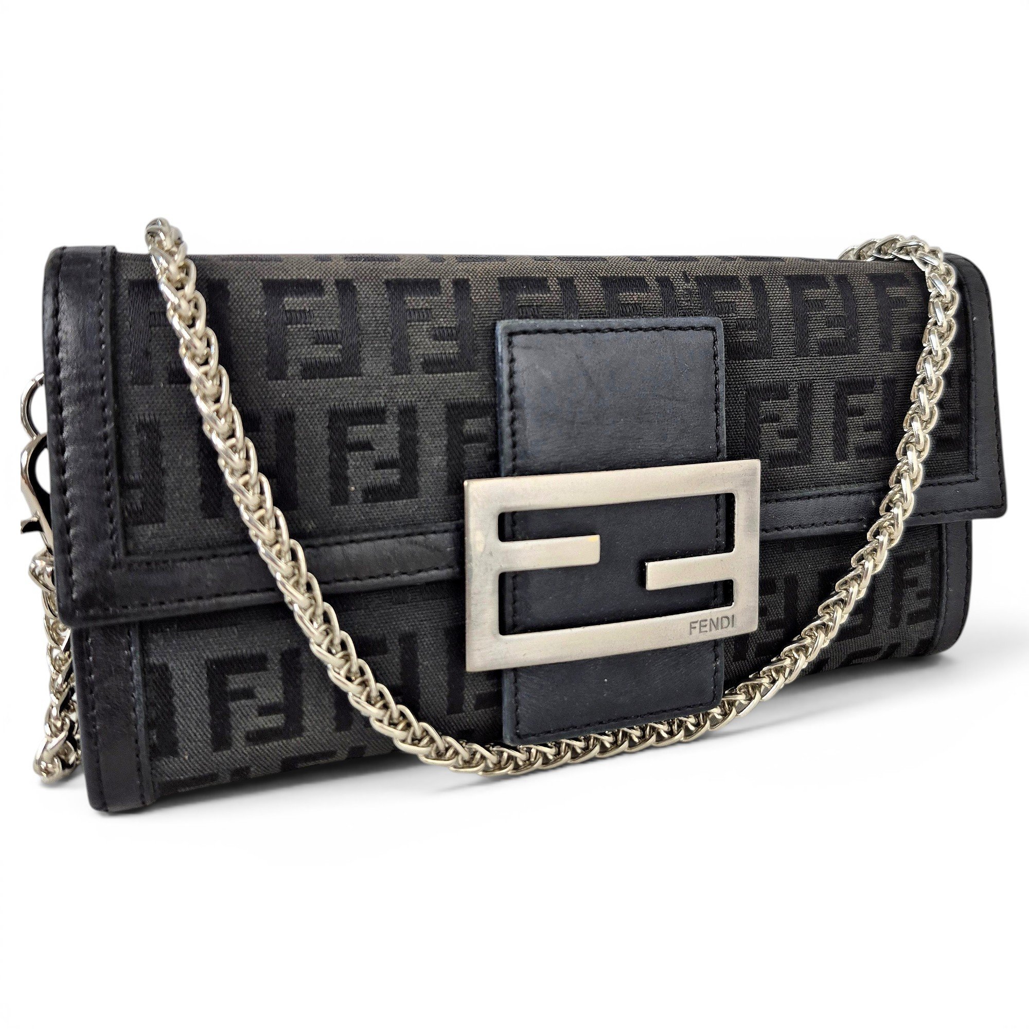 Baguette cloth crossbody bag