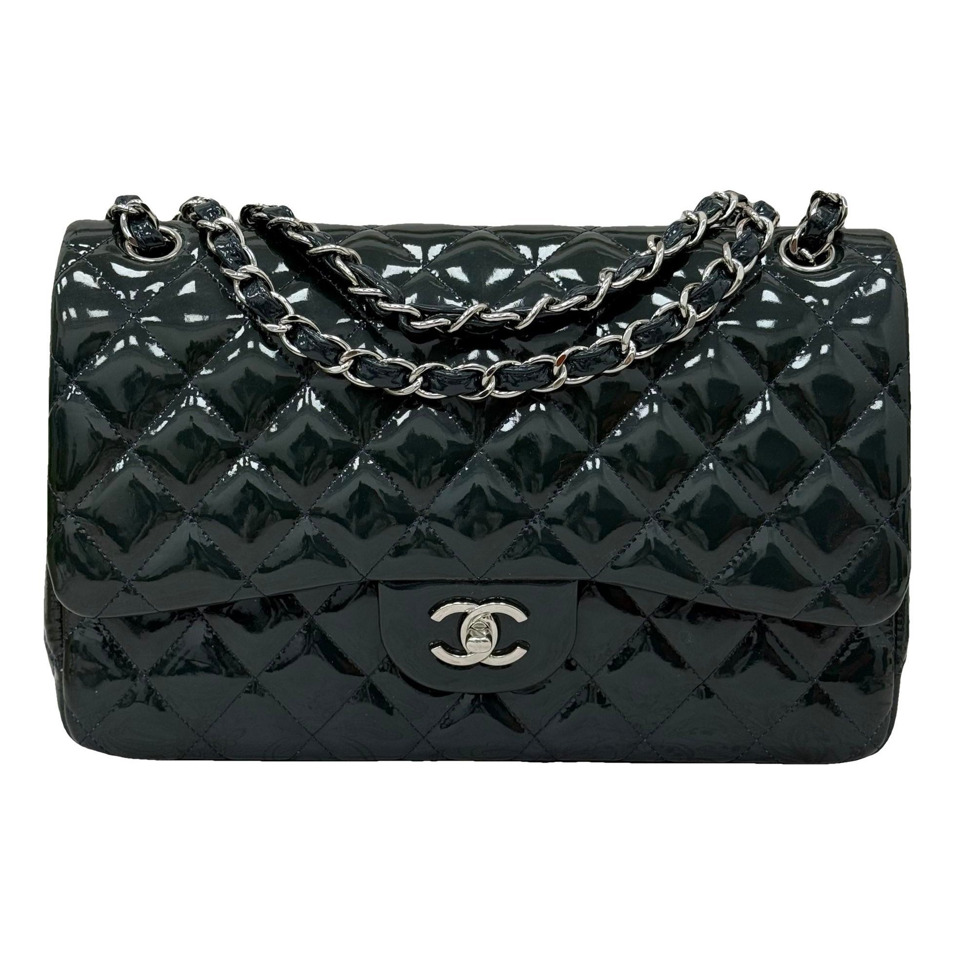 Timeless/Classique patent leather handbag