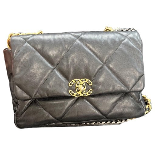 Chanel 19 leather handbag