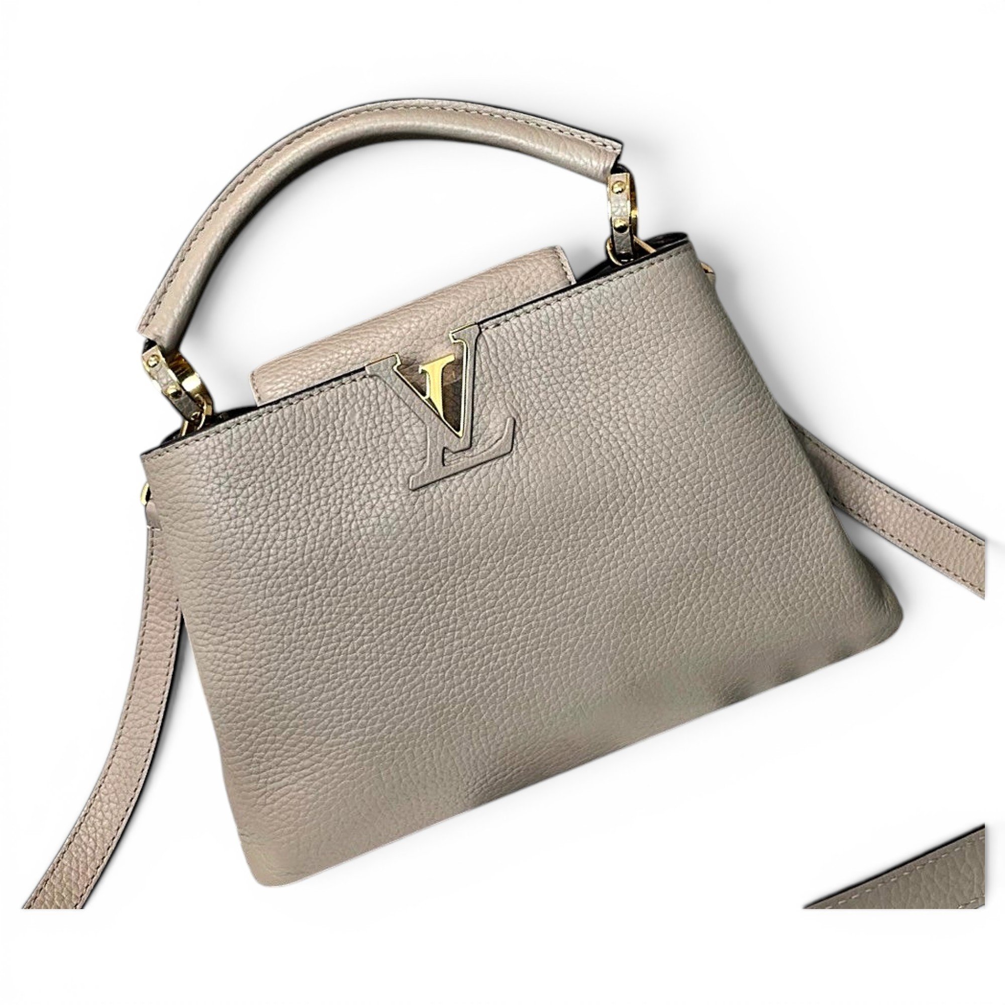 Capucines leather handbag