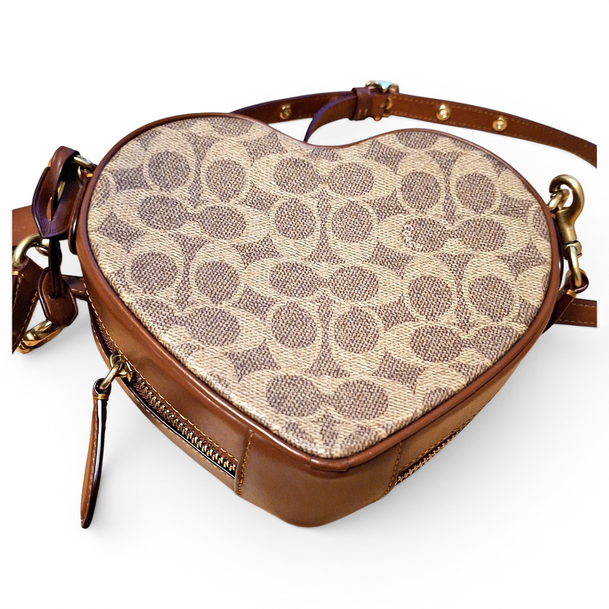 Leather handbag