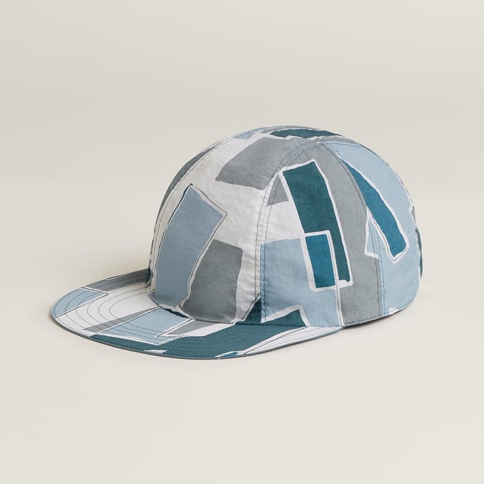 Ciel Couvert Roger Decoupages De H Reversible Cap