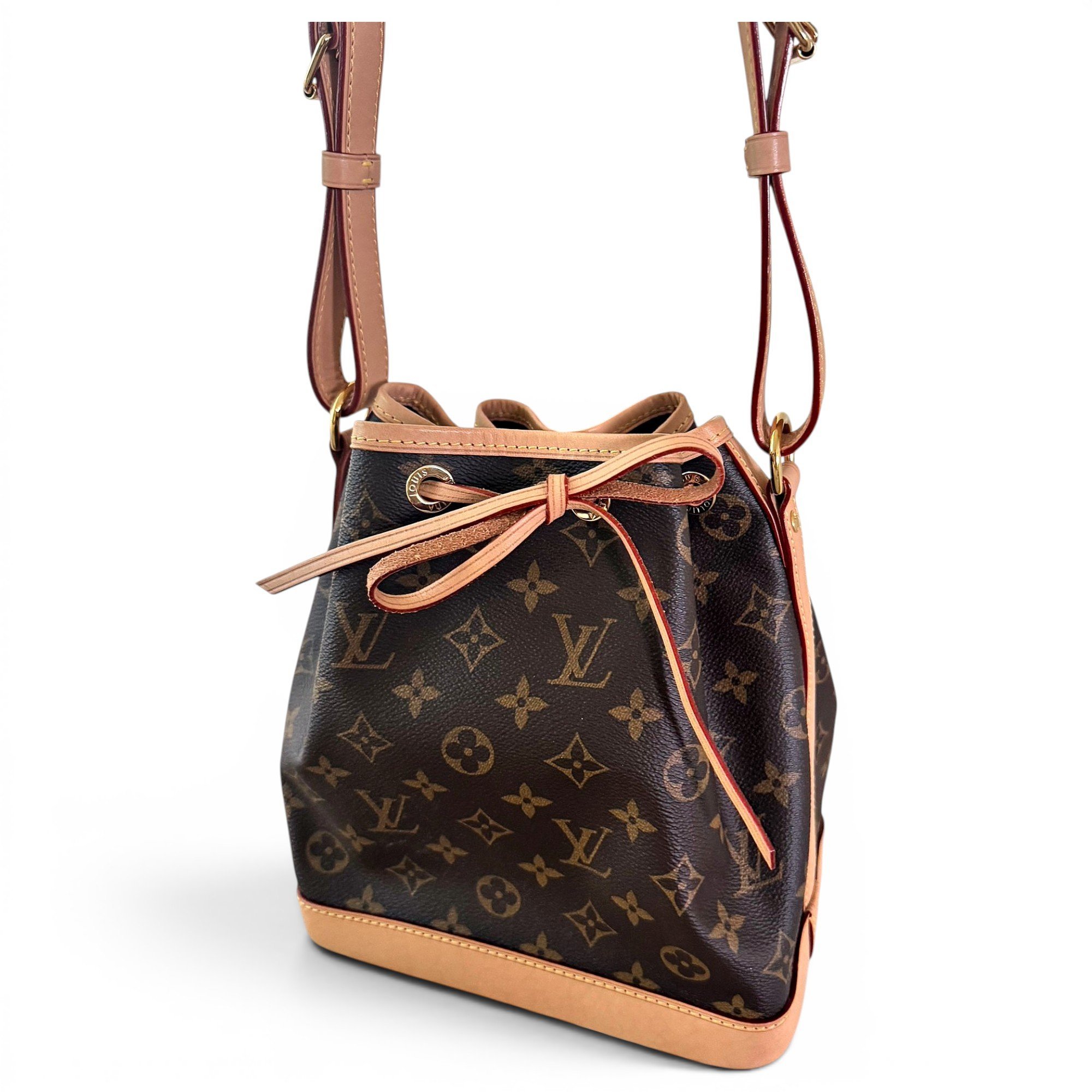 Petit Noé trunk leather crossbody bag