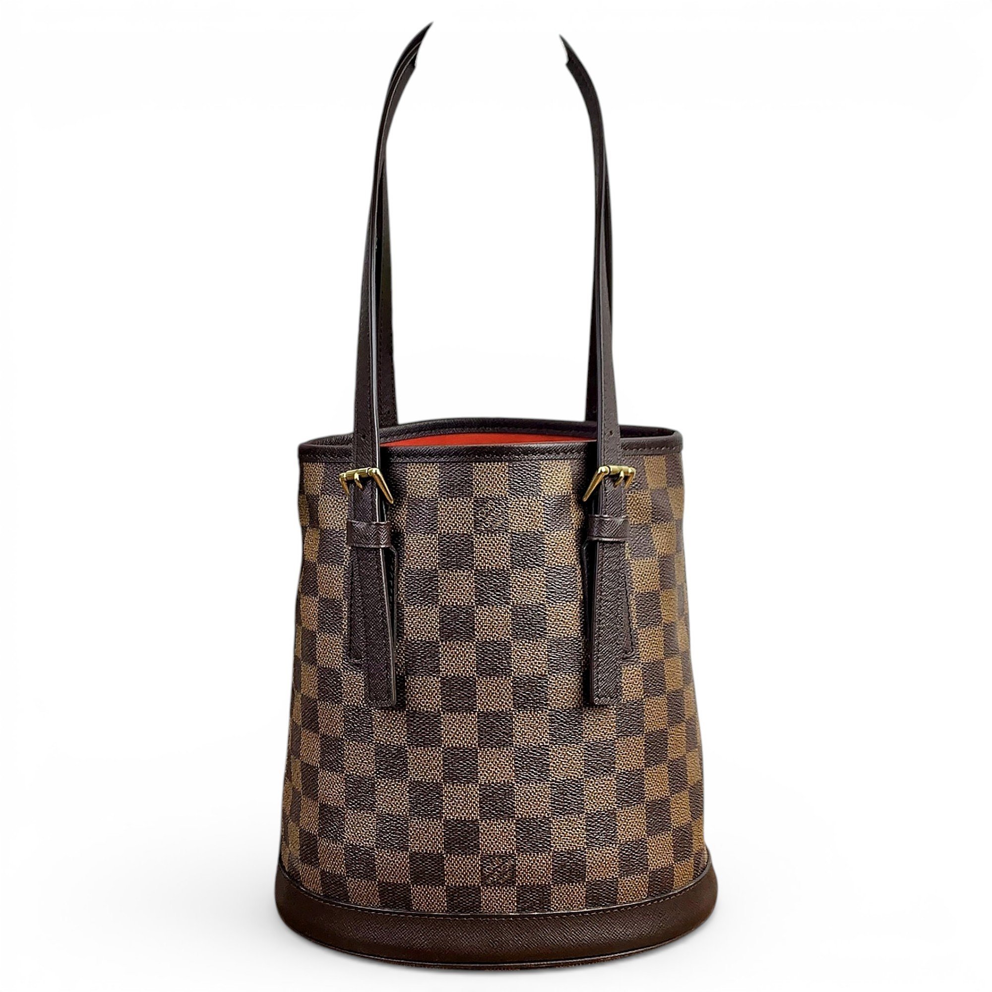 Bucket leather handbag