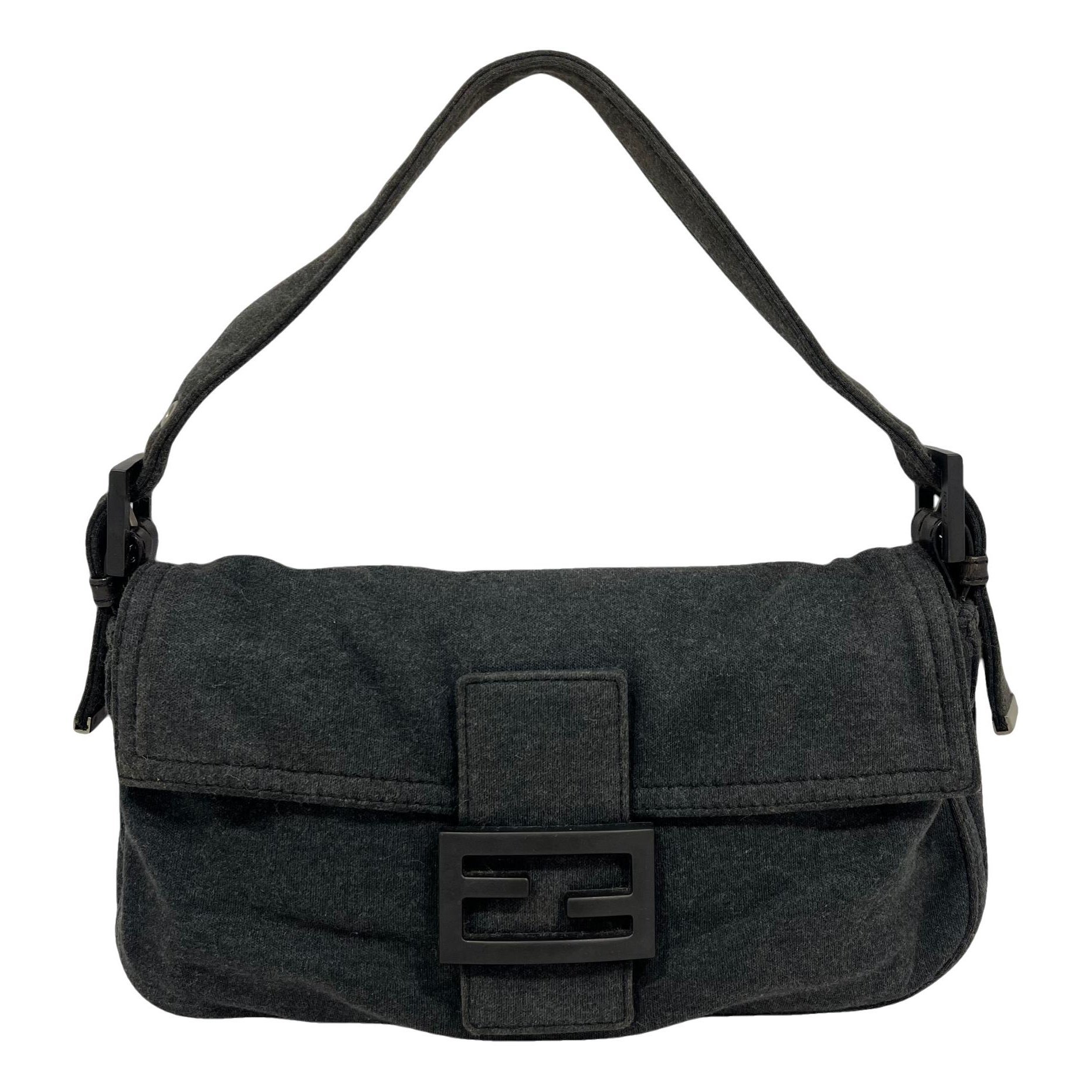 Baguette cloth handbag