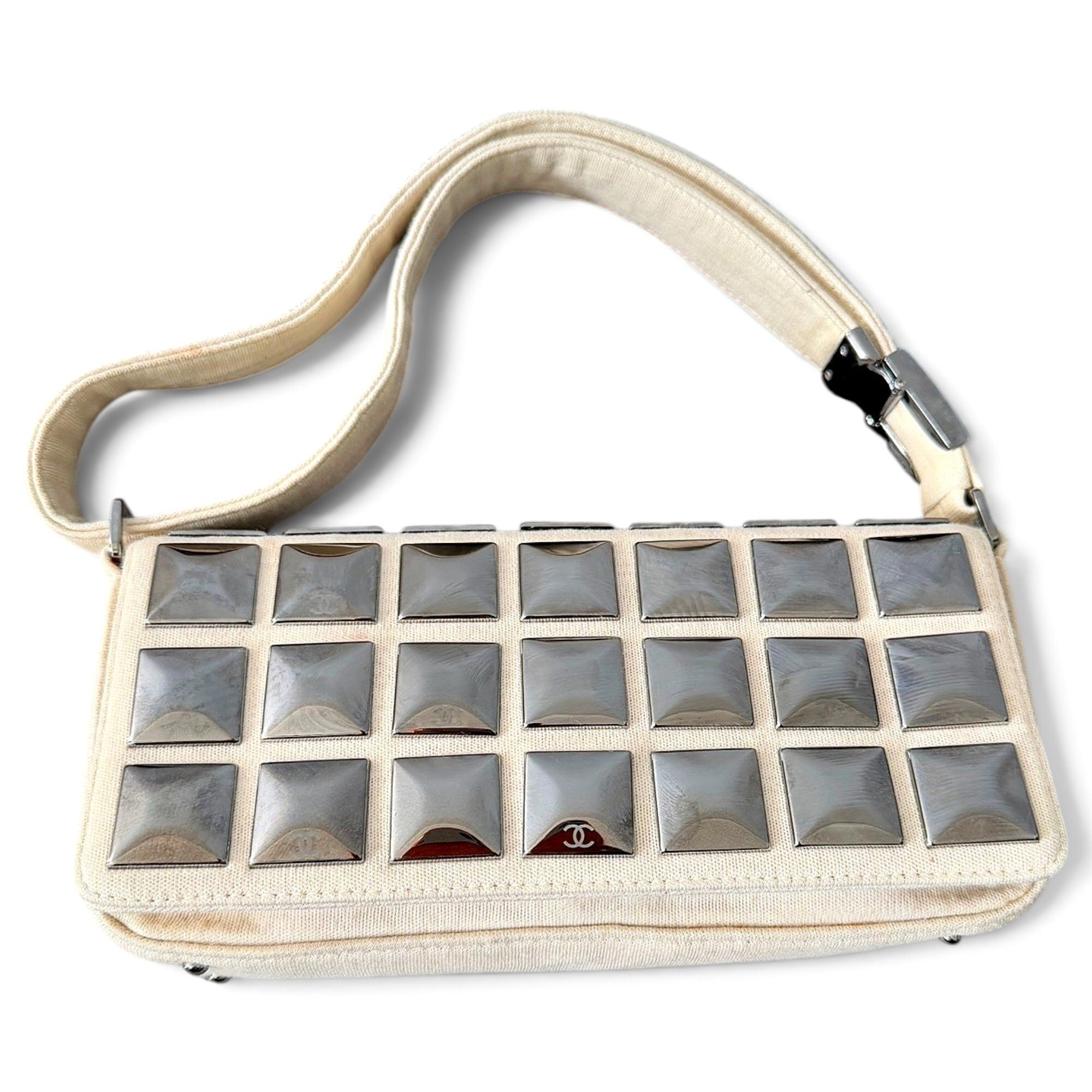 Timeless/Classique handbag