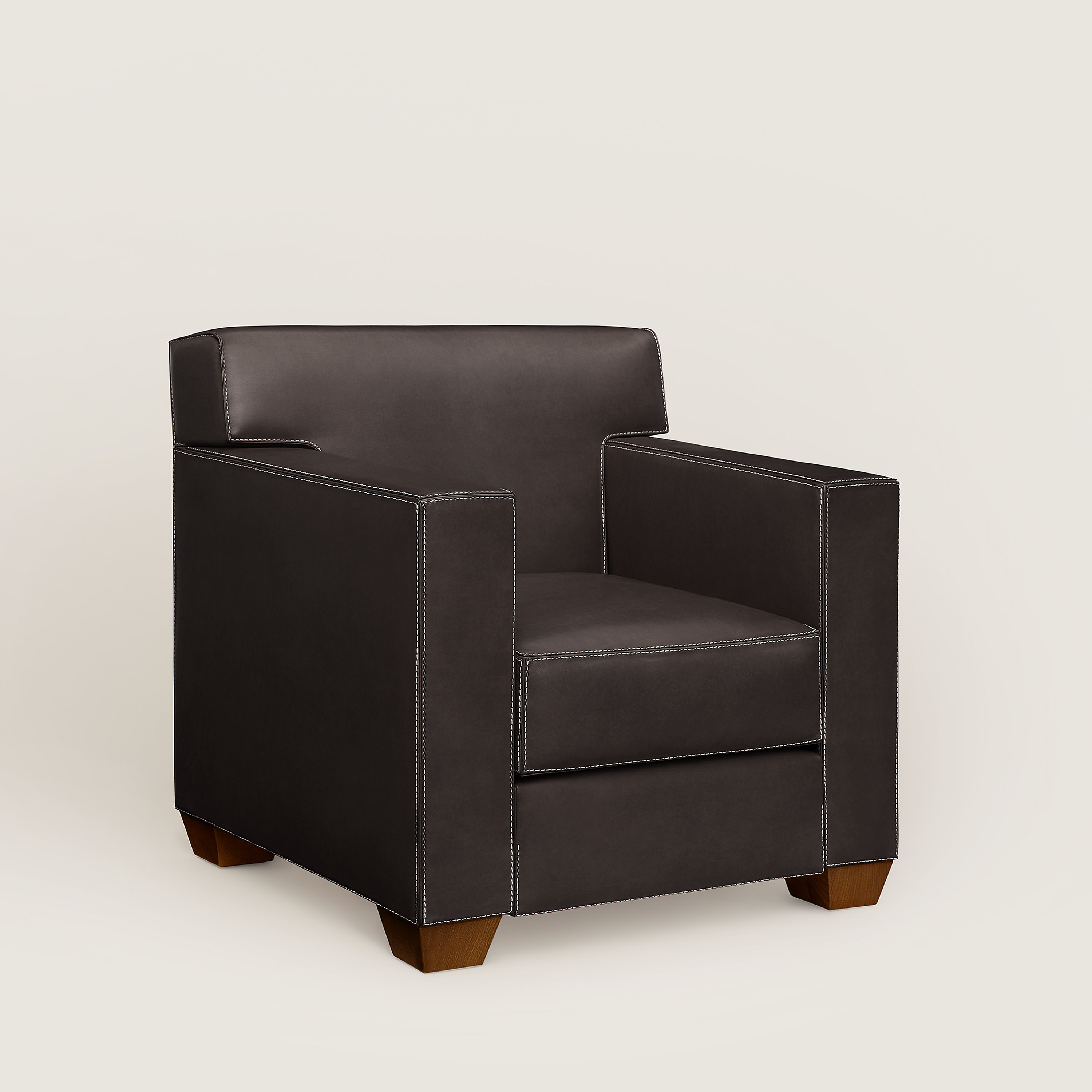 Reeditions J.-M. Frank par Hermès club armchair