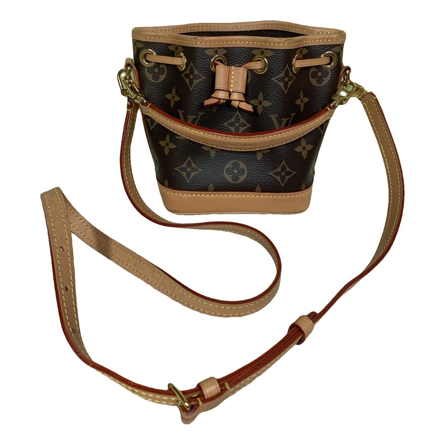 Nano Noé leather handbag