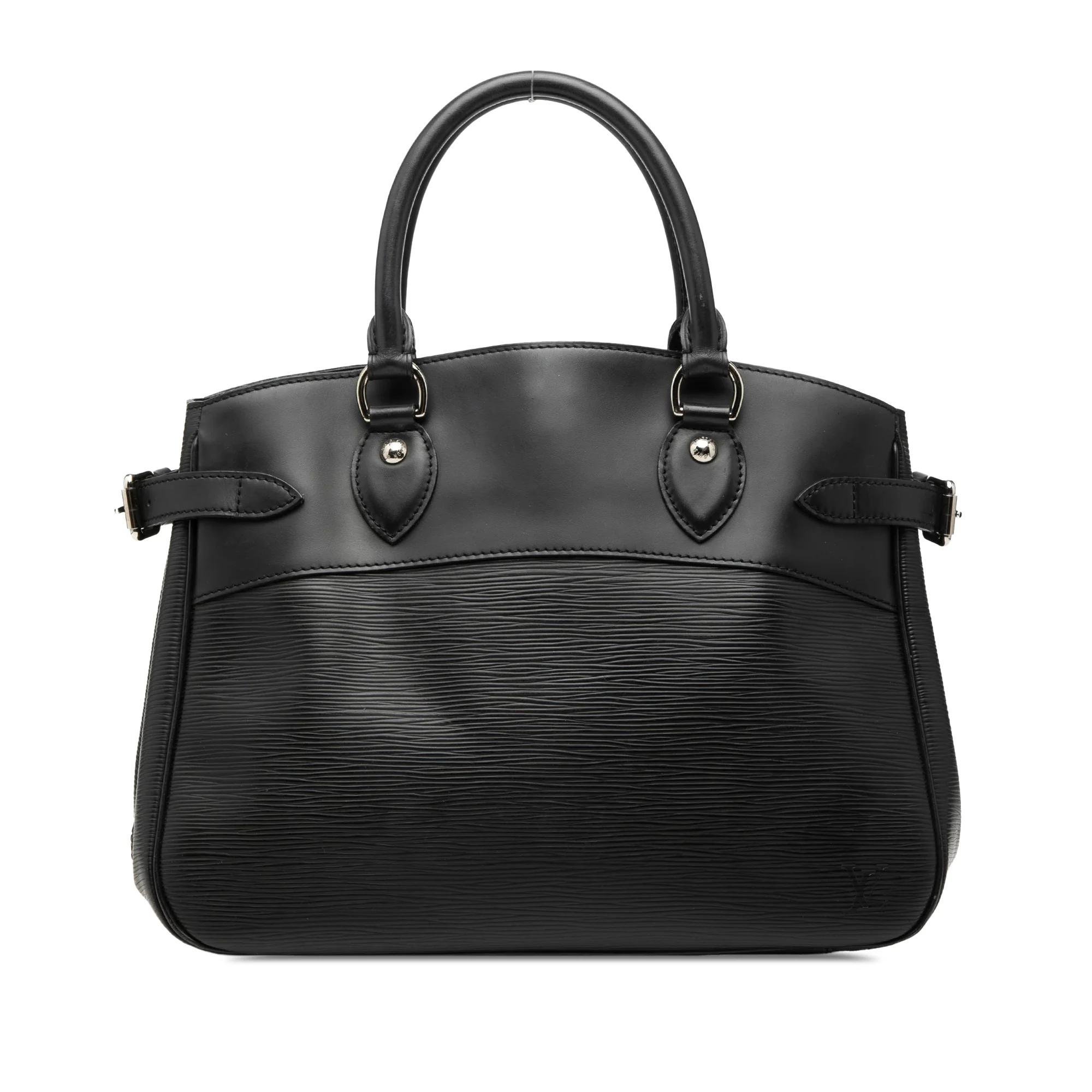 Passy leather handbag