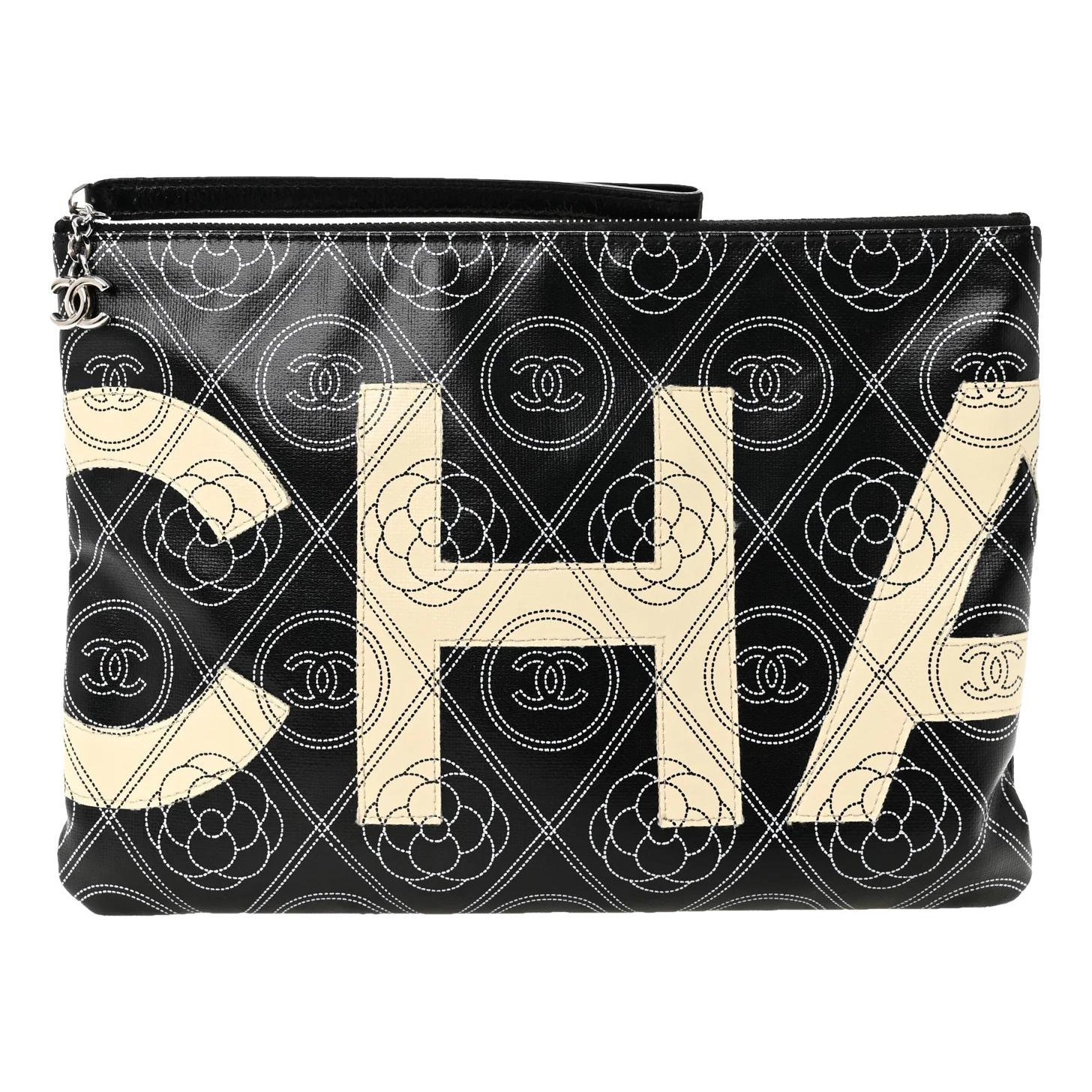 Timeless/Classique leather clutch bag