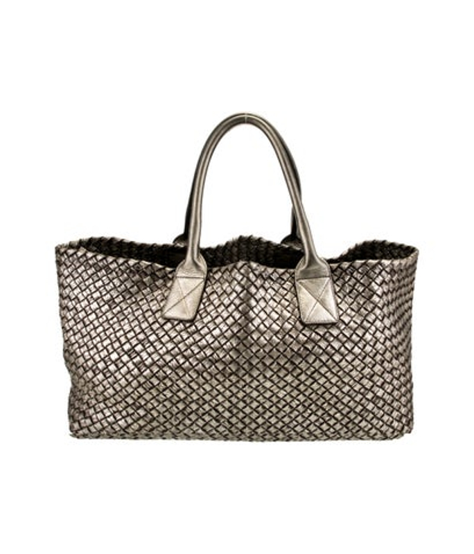 Bottega Veneta Veneta Intrecciato Cabat Medium